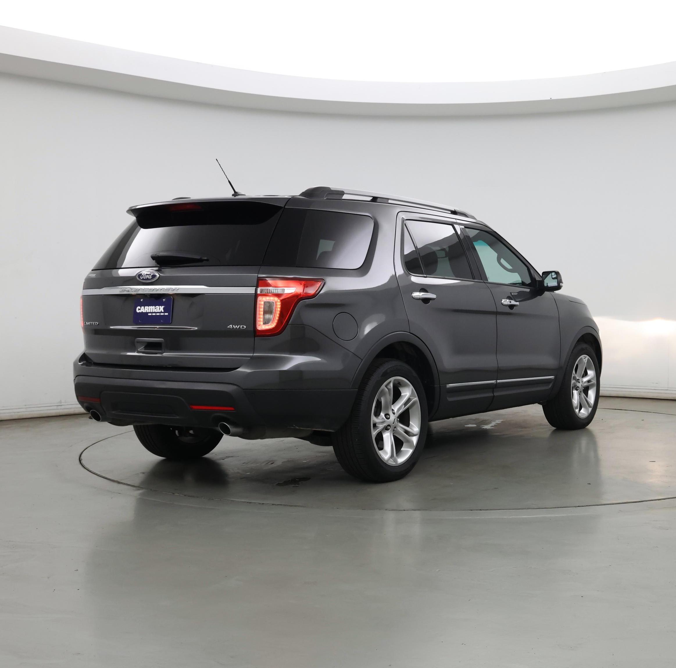 Thumbnail: 2015 Ford Explorer - 8