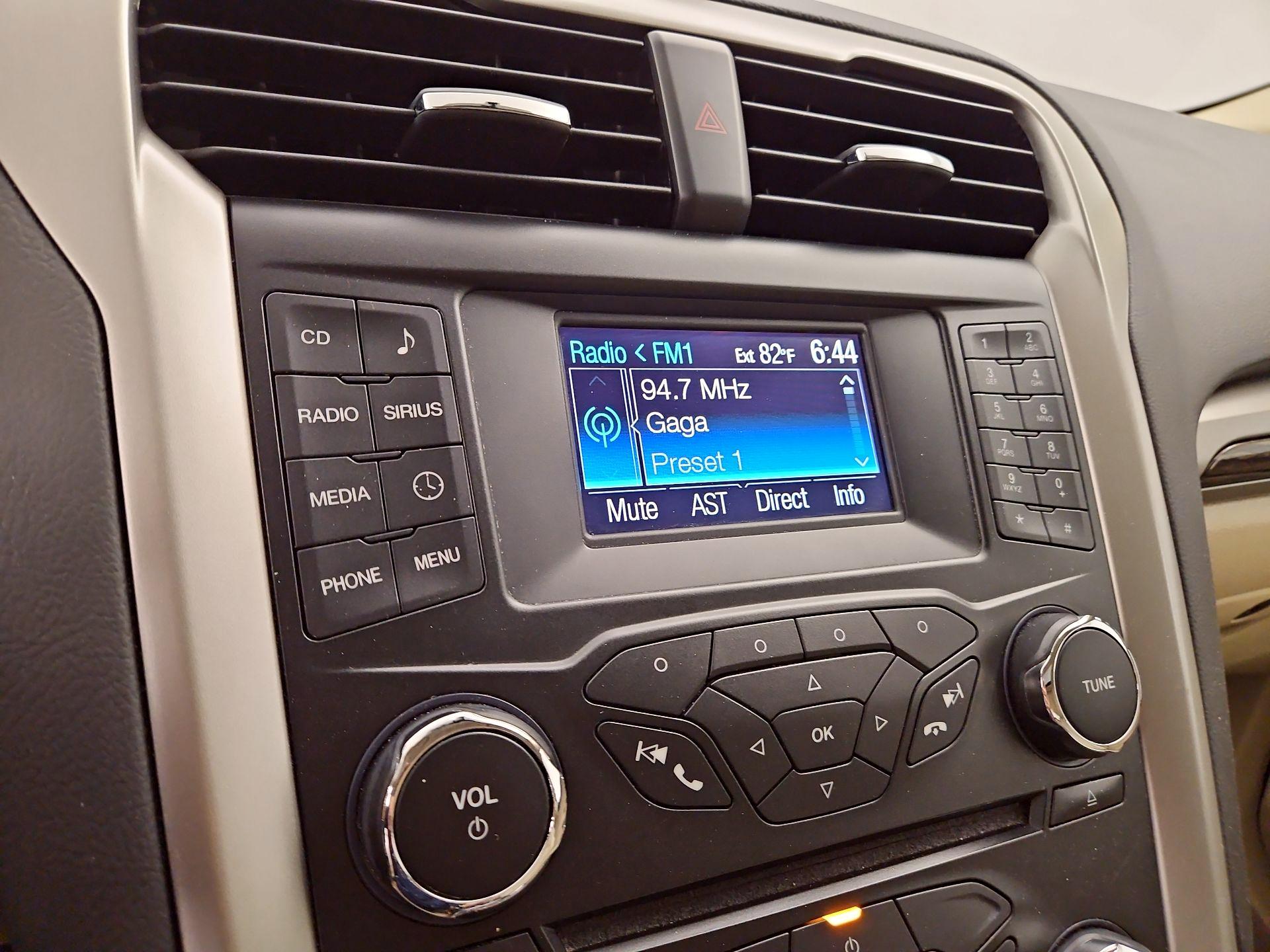 Thumbnail: 2014 Ford Fusion - 14