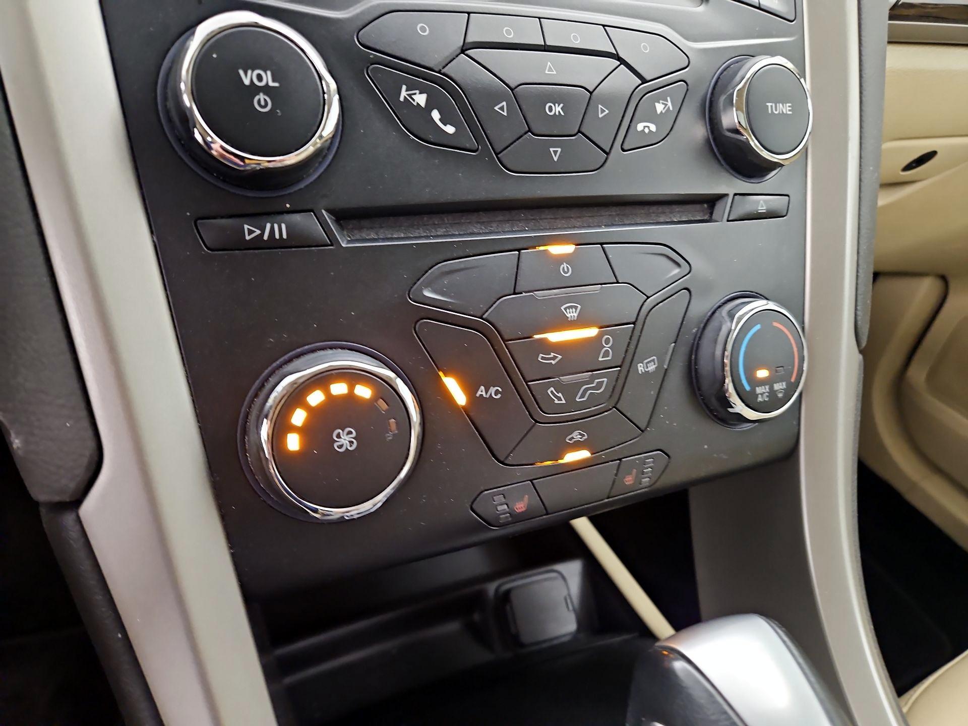 Thumbnail: 2014 Ford Fusion - 15