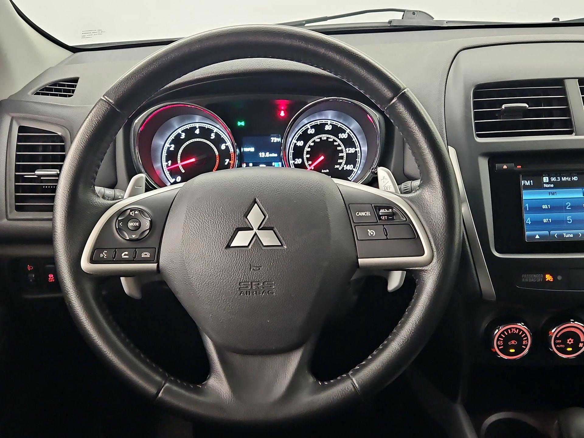 Thumbnail: 2014 Mitsubishi Outlander Sport - 10