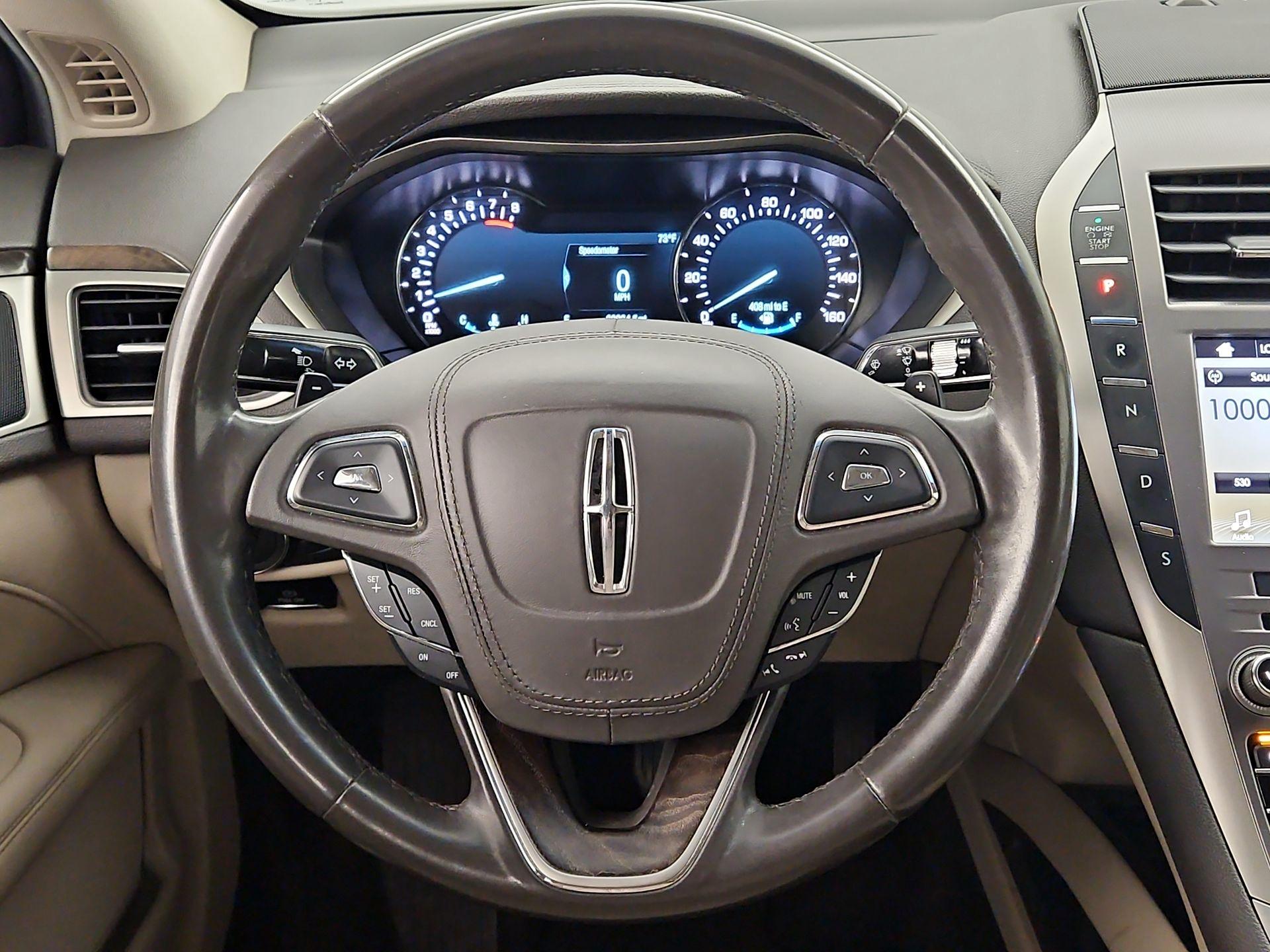 Thumbnail: 2017 Lincoln MKZ - 10