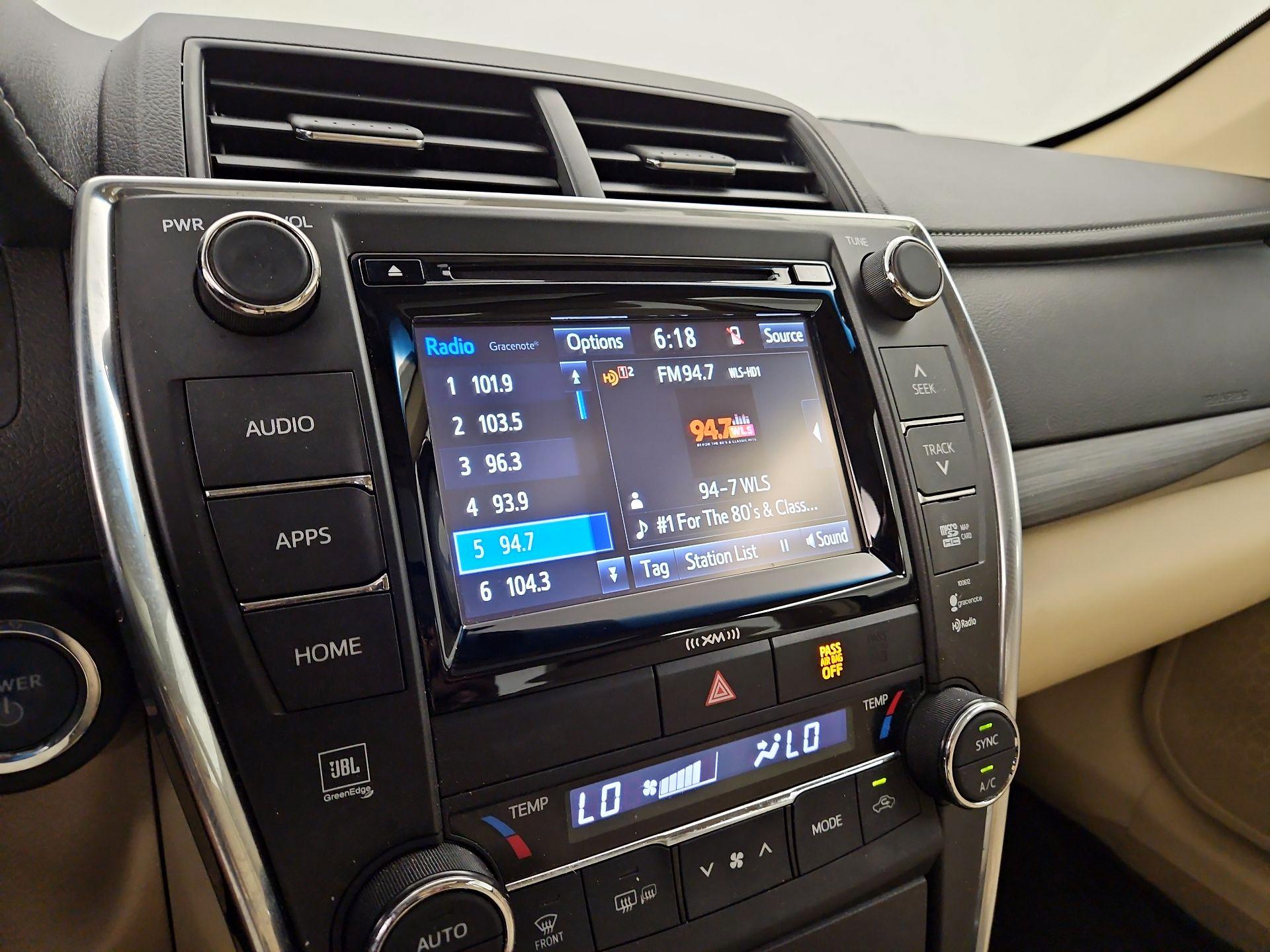 Thumbnail: 2016 Toyota Camry - 15