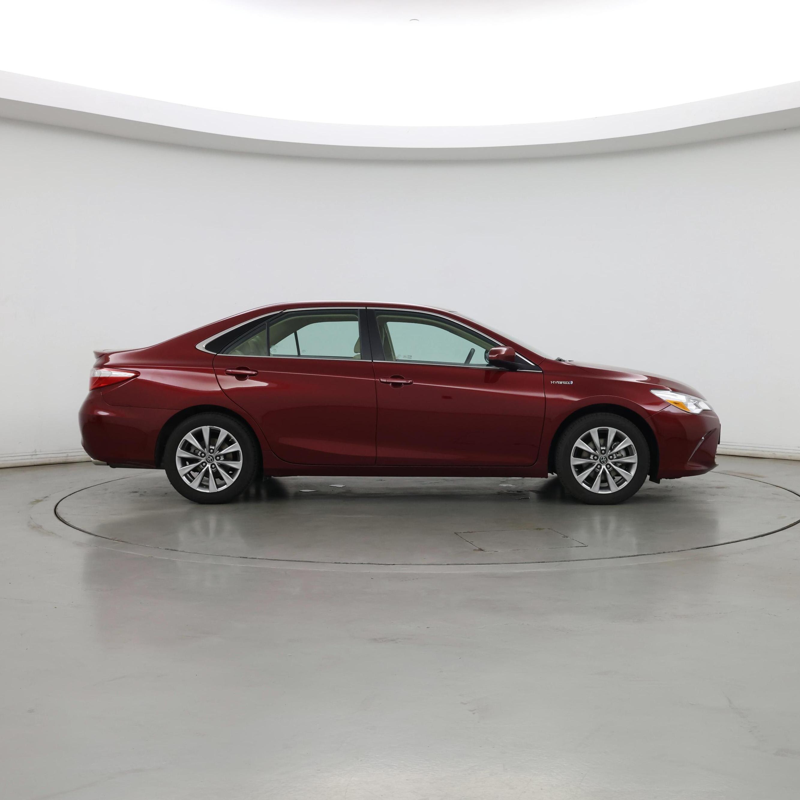Thumbnail: 2016 Toyota Camry - 7