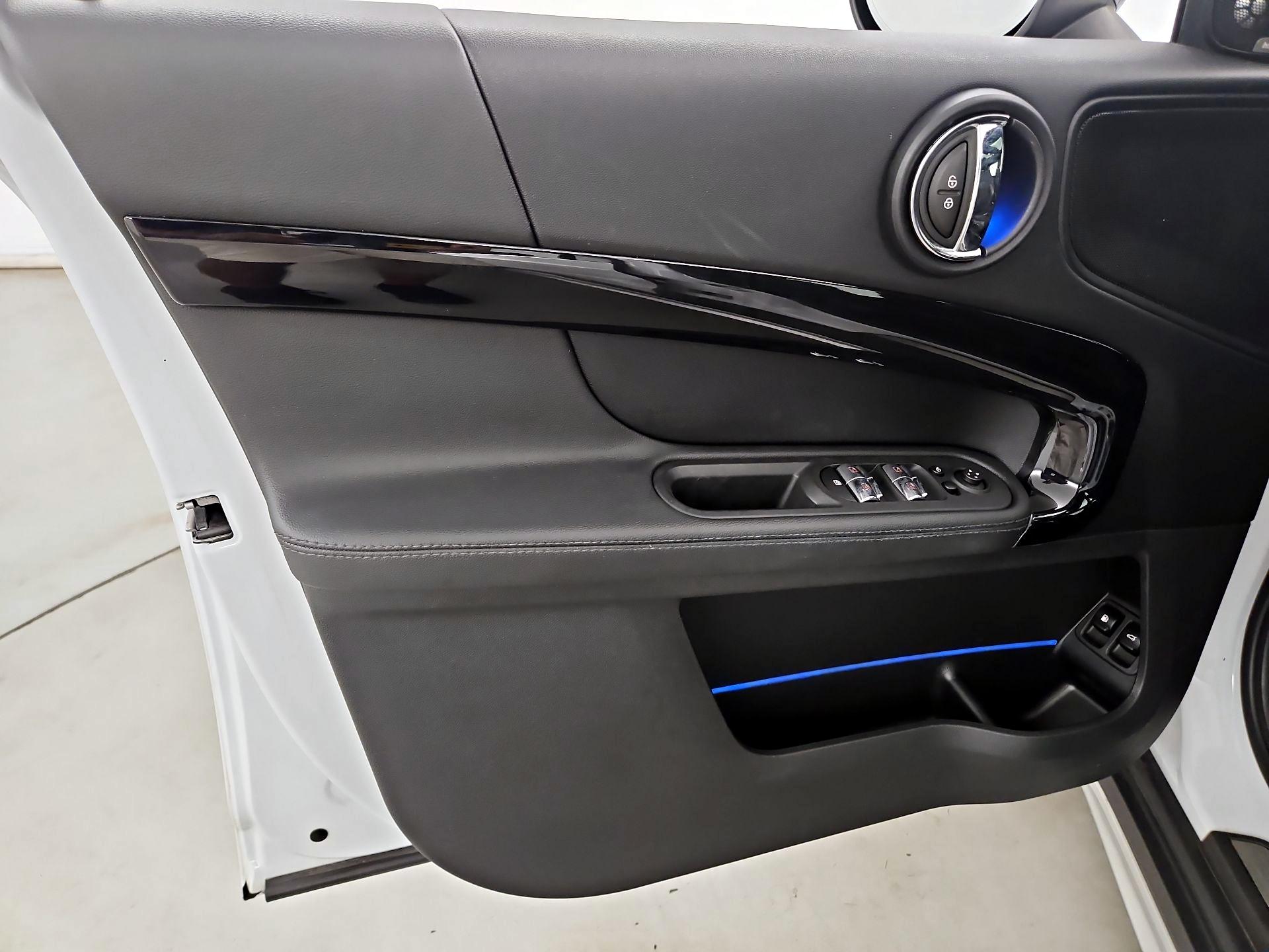 Thumbnail: 2019 MINI Cooper Countryman - 12