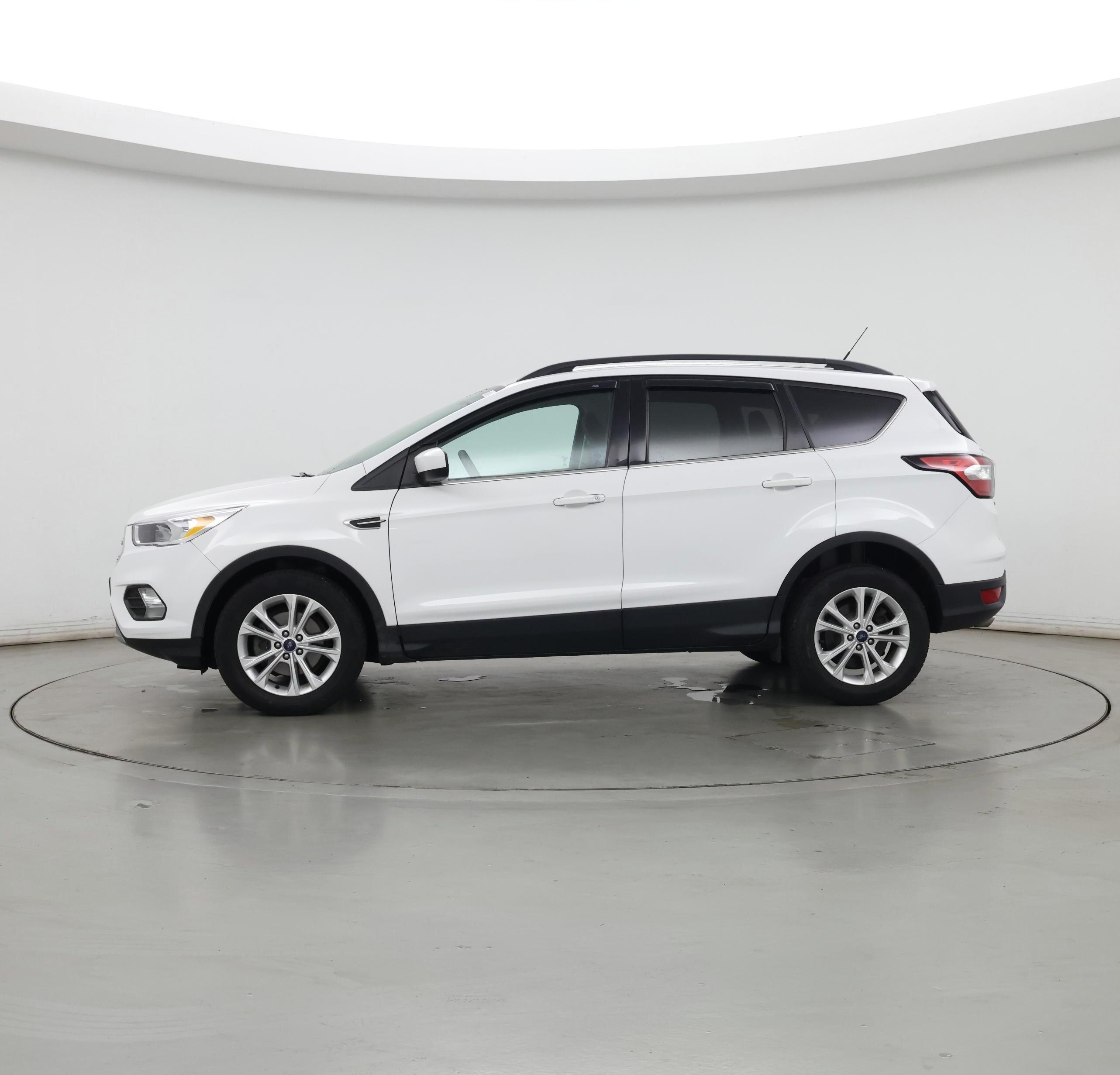 Thumbnail: 2018 Ford Escape - 3