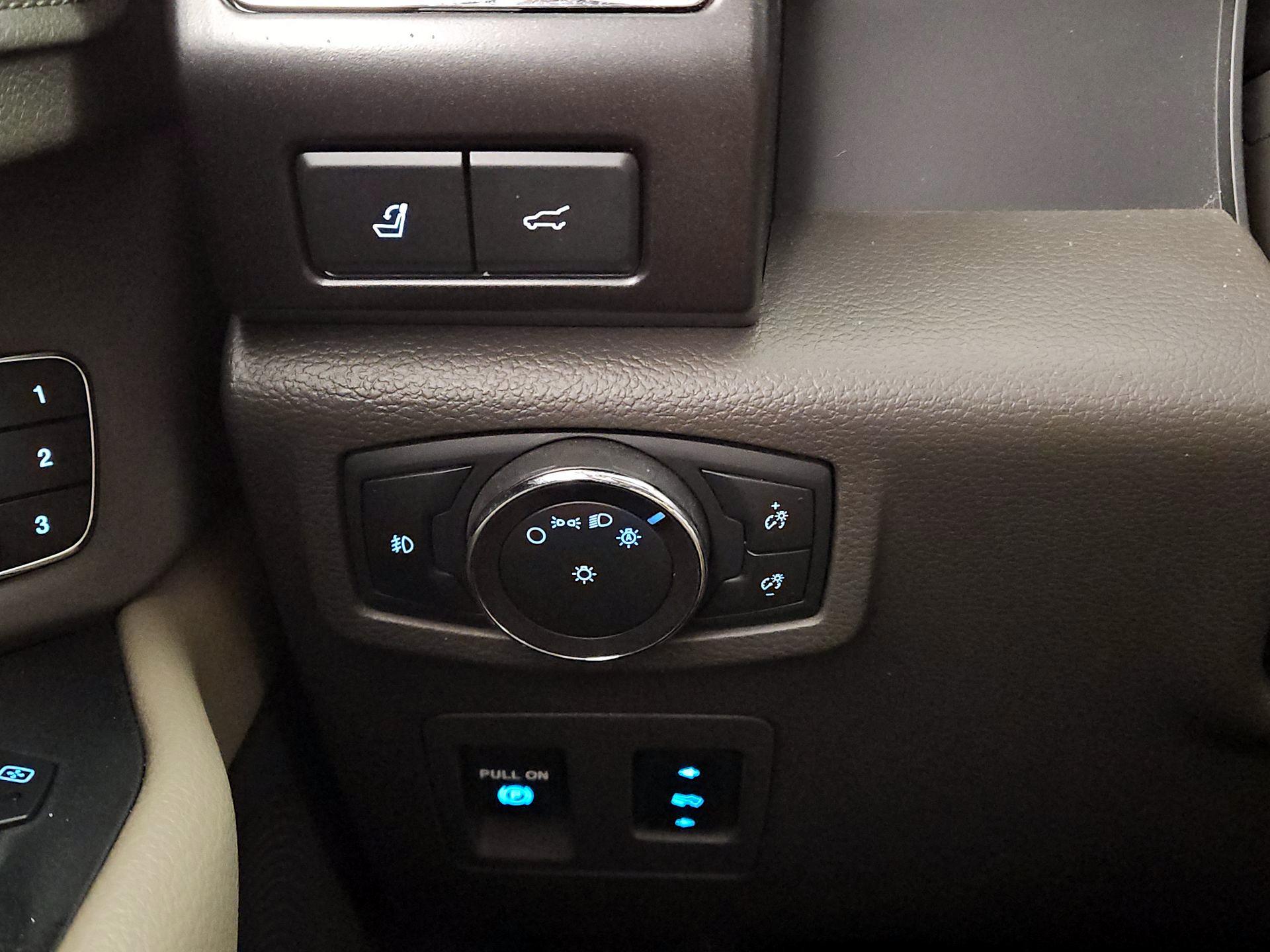 Thumbnail: 2019 Ford Expedition - 13