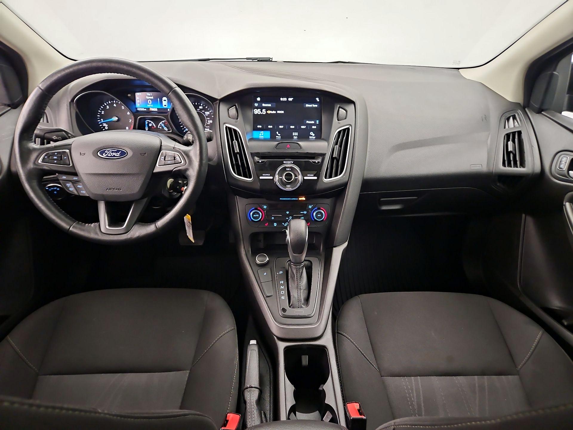 Thumbnail: 2017 Ford Focus - 9
