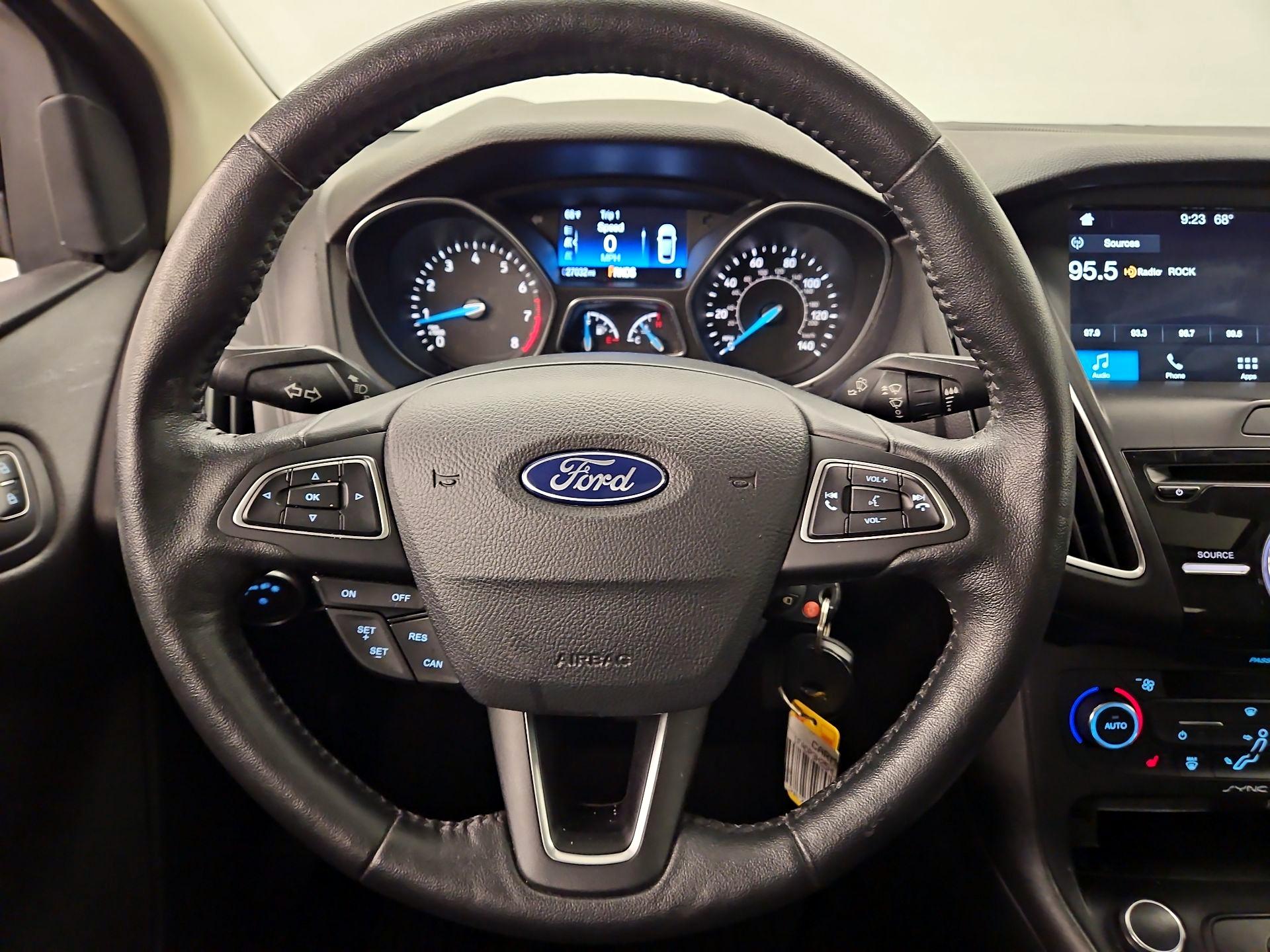 Thumbnail: 2017 Ford Focus - 10