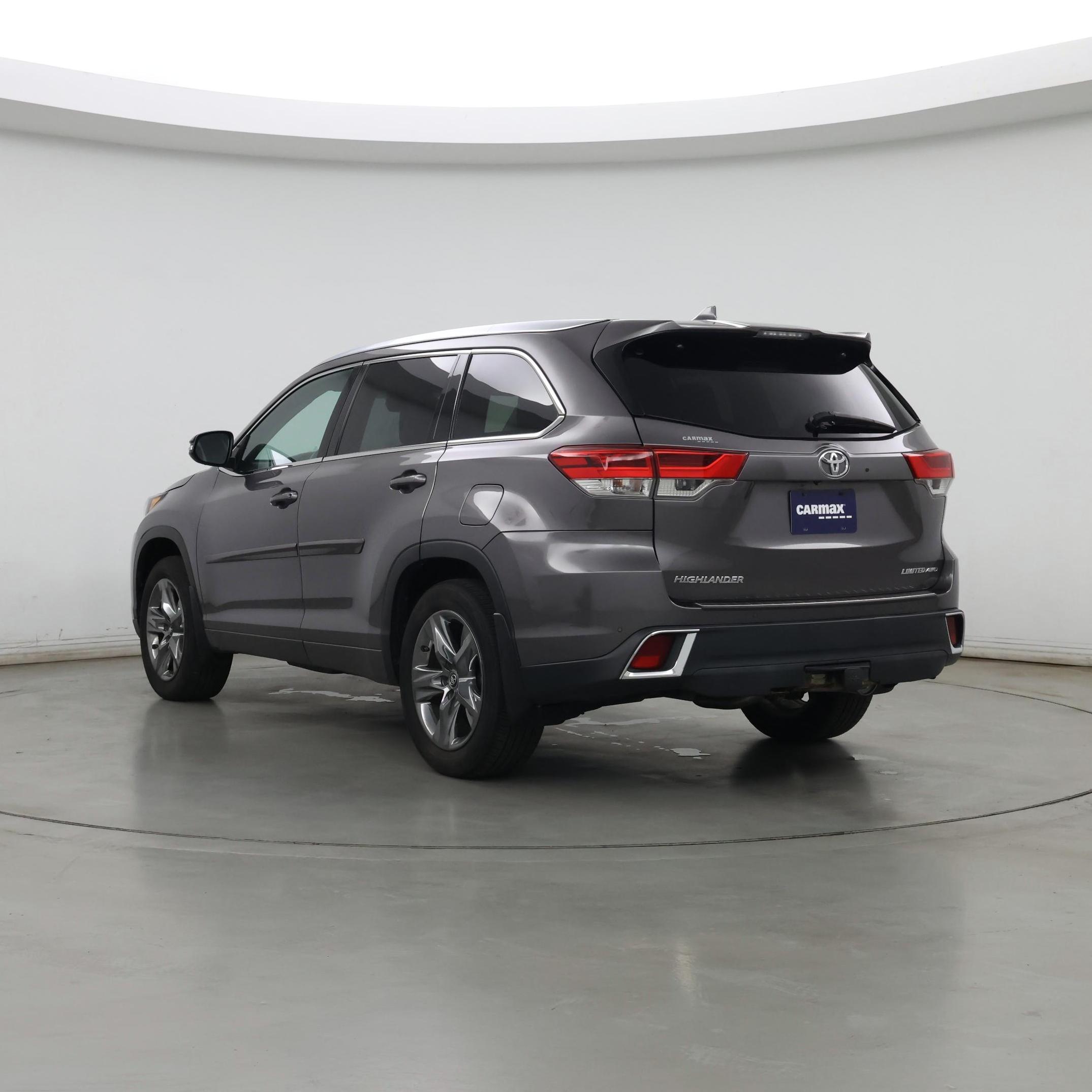 Thumbnail: 2017 Toyota Highlander - 2