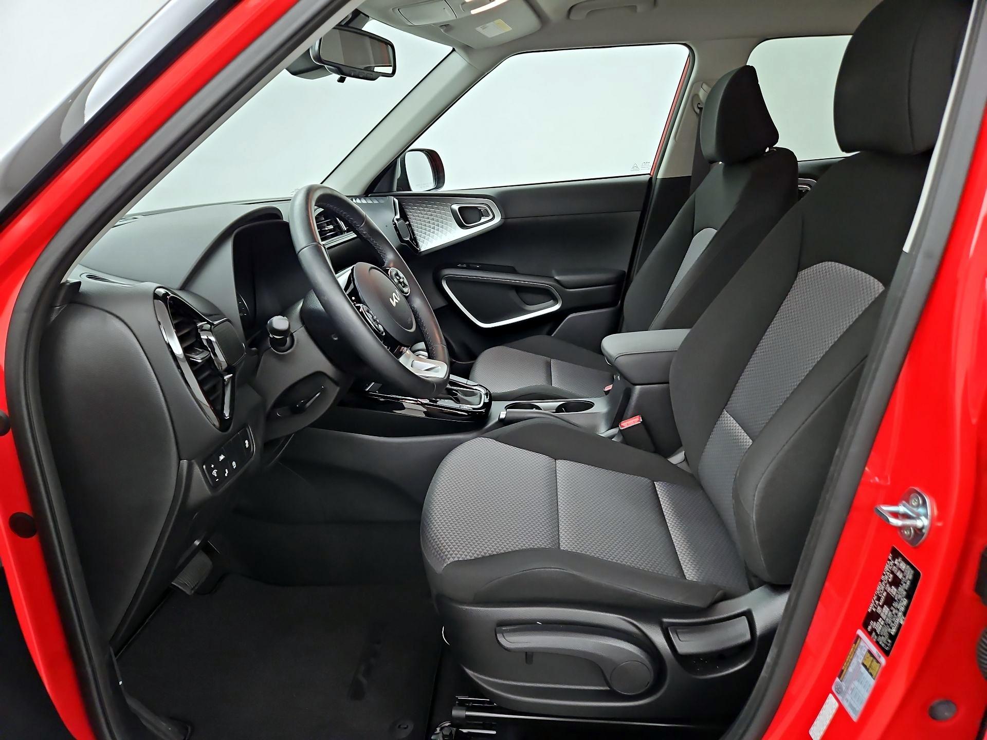 Thumbnail: 2022 Kia Soul - 11