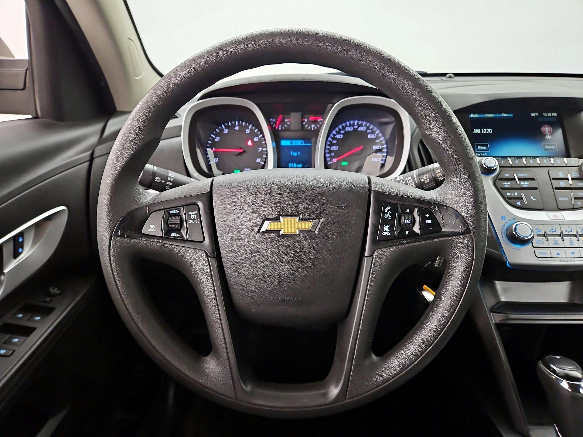 Thumbnail: 2017 Chevrolet Equinox - 10