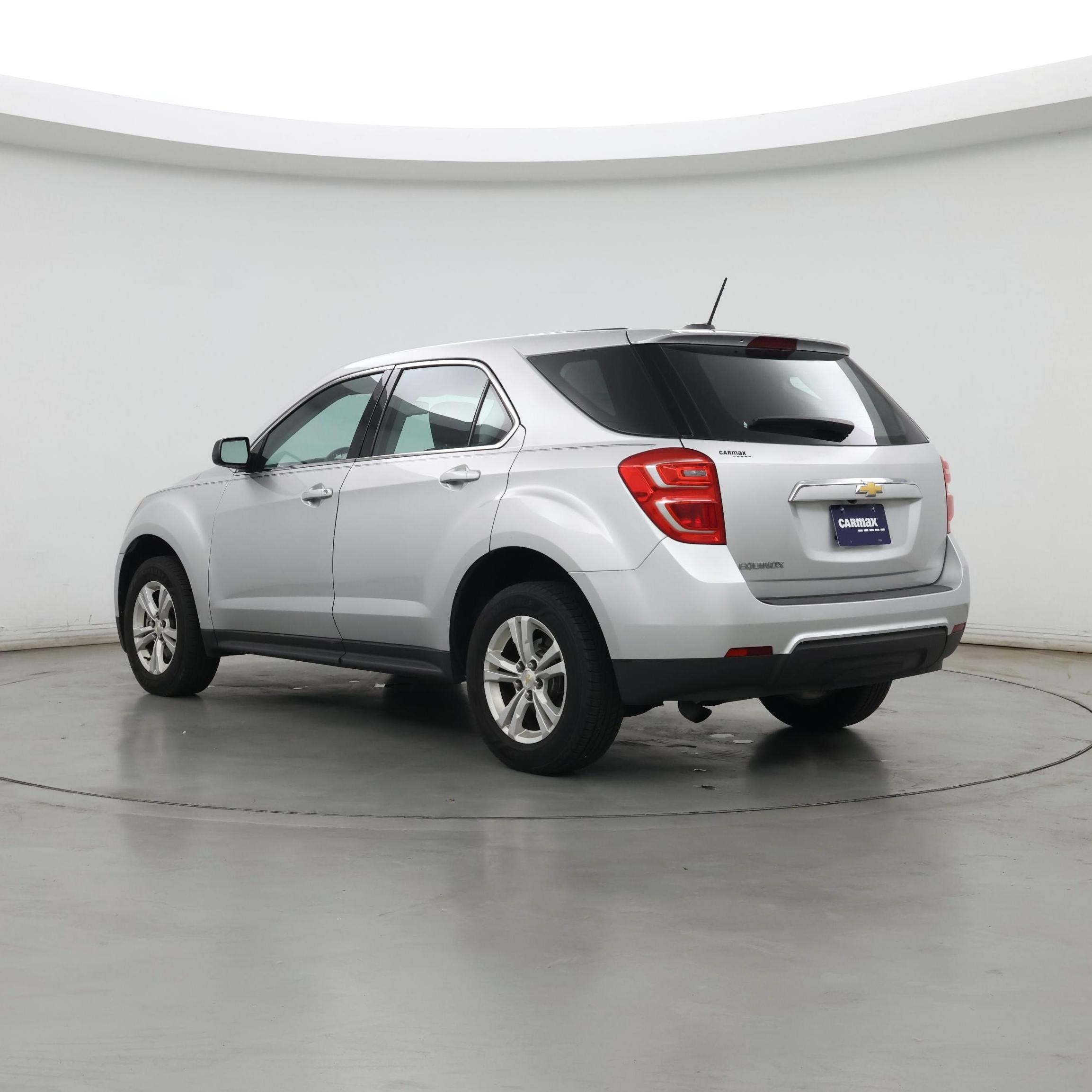 Thumbnail: 2017 Chevrolet Equinox - 2