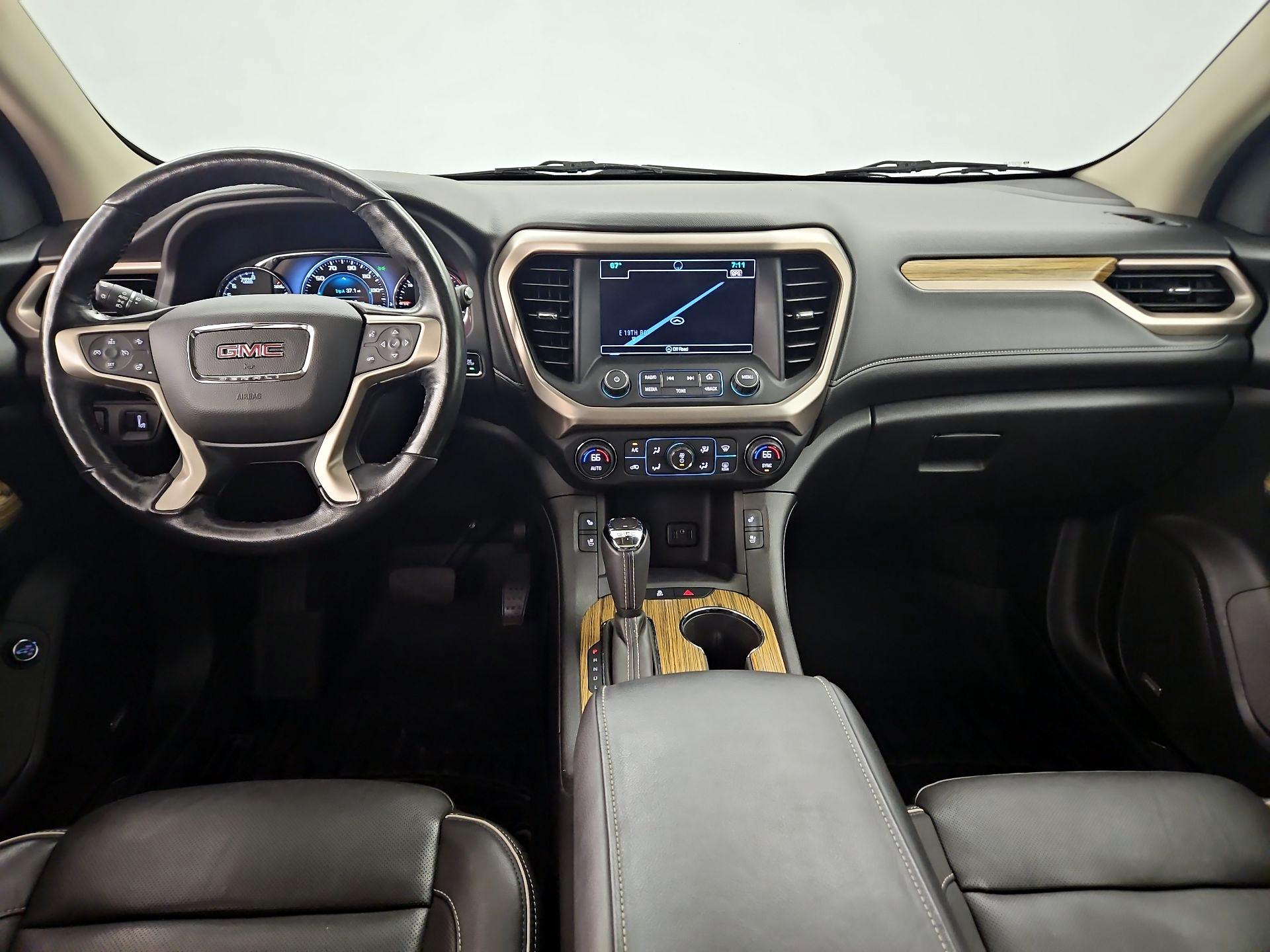 Thumbnail: 2017 GMC Acadia - 9