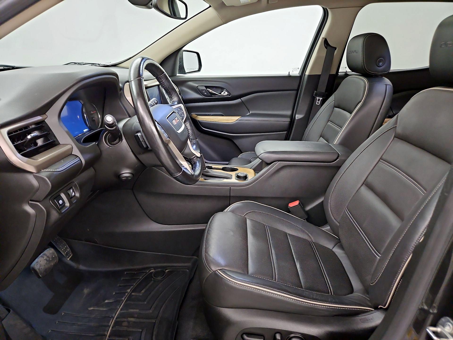 Thumbnail: 2017 GMC Acadia - 11