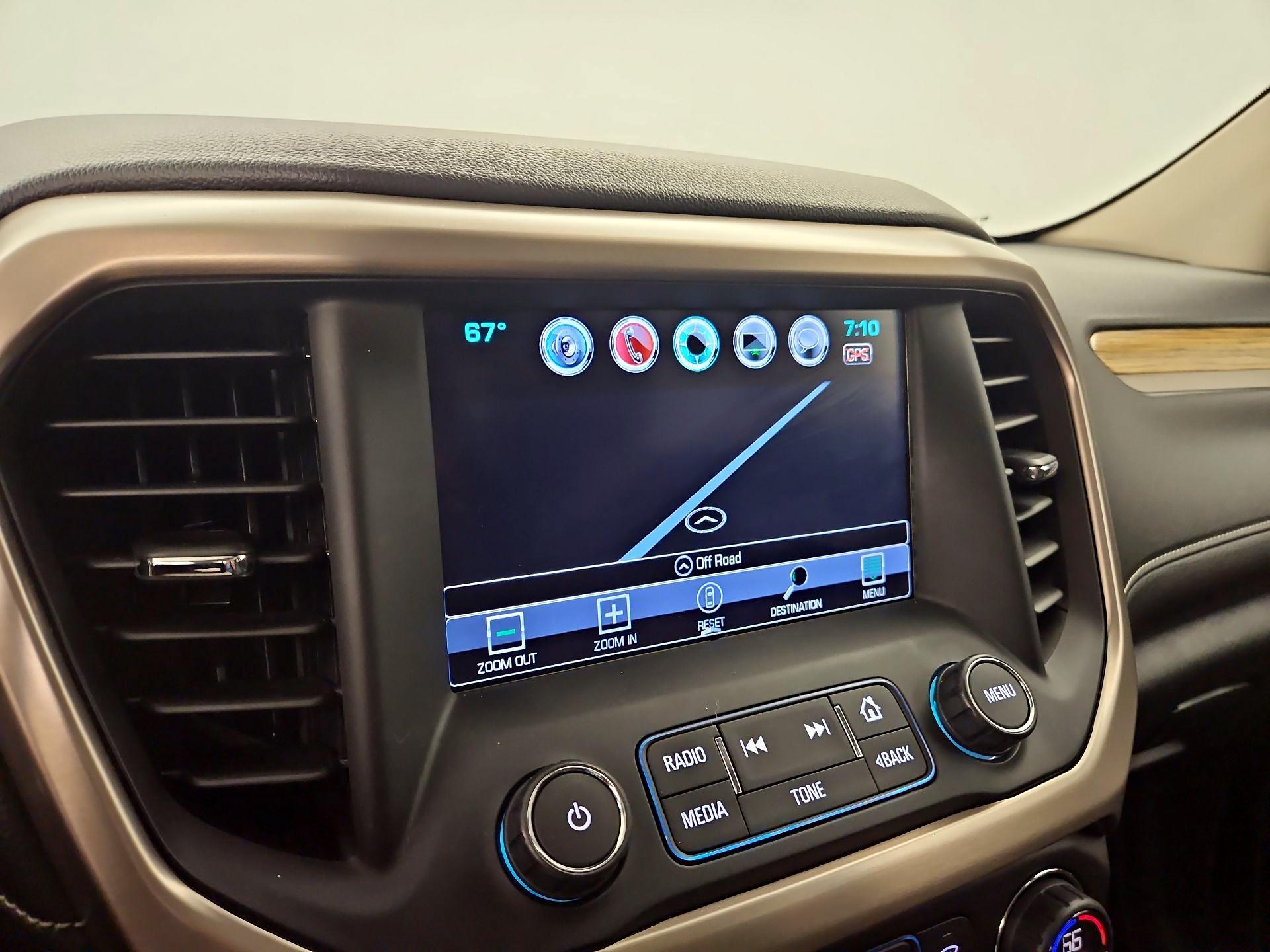 Thumbnail: 2017 GMC Acadia - 14