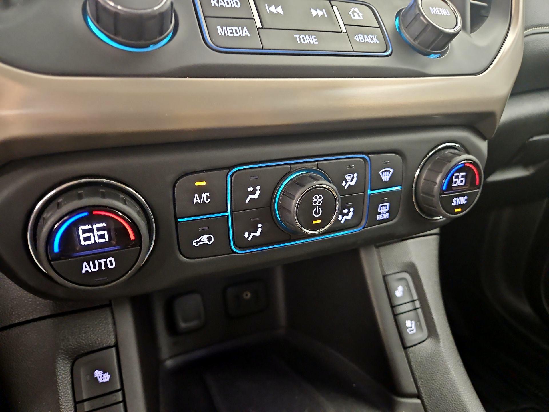 Thumbnail: 2017 GMC Acadia - 17