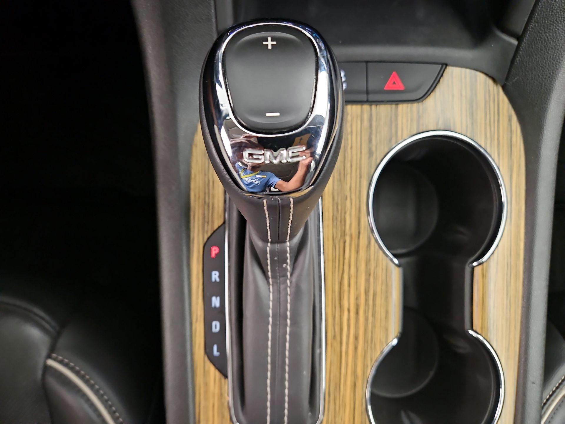 Thumbnail: 2017 GMC Acadia - 18