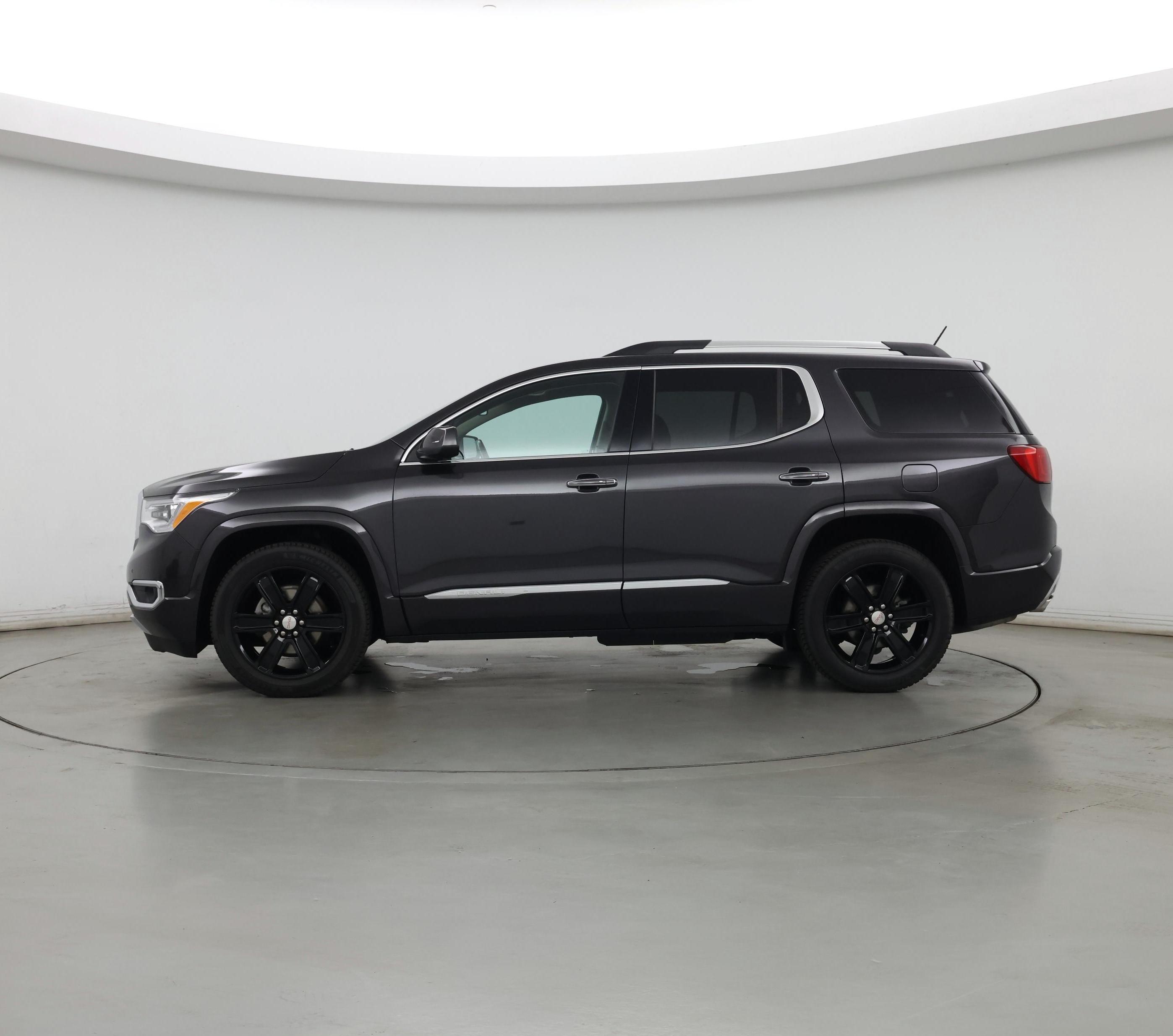 Thumbnail: 2017 GMC Acadia - 3