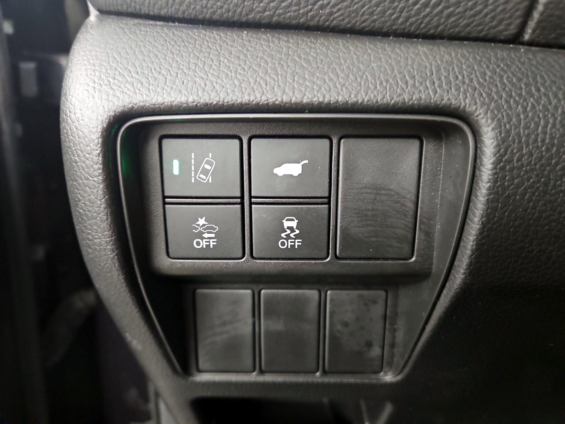 Thumbnail: 2018 Honda CR-V - 13
