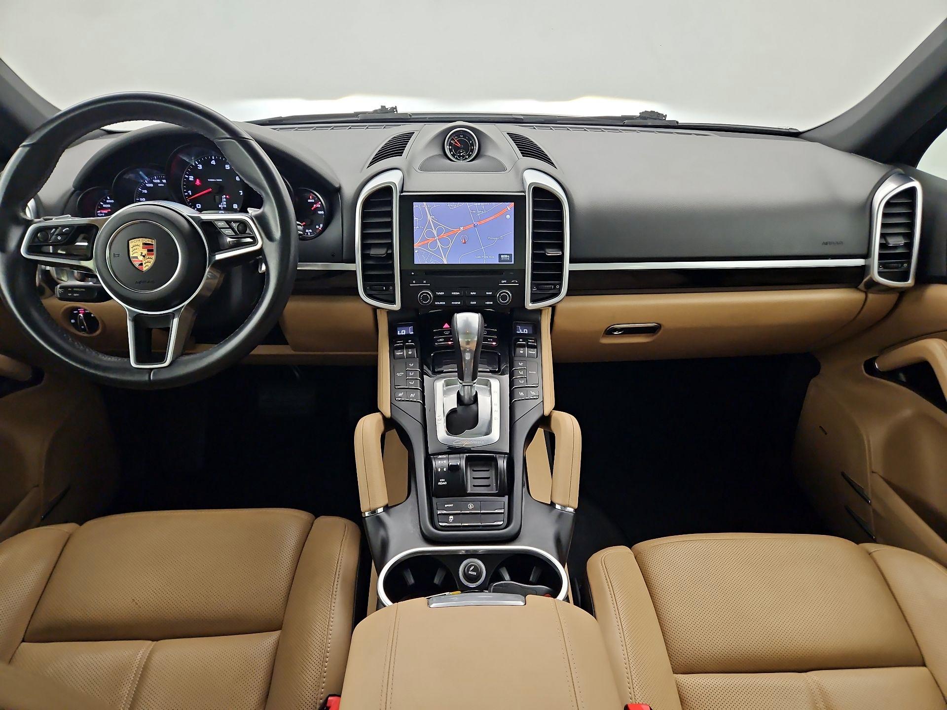 Thumbnail: 2017 Porsche Cayenne - 9