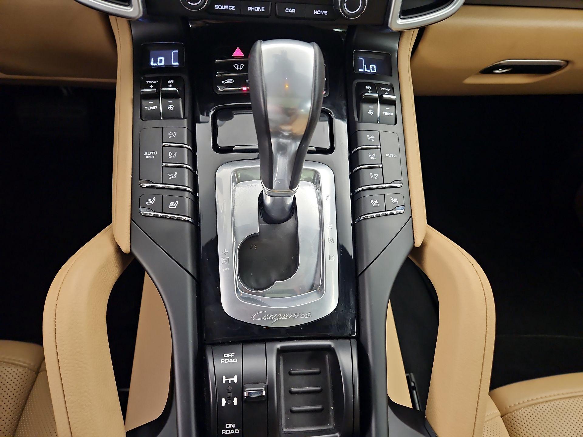 Thumbnail: 2017 Porsche Cayenne - 18