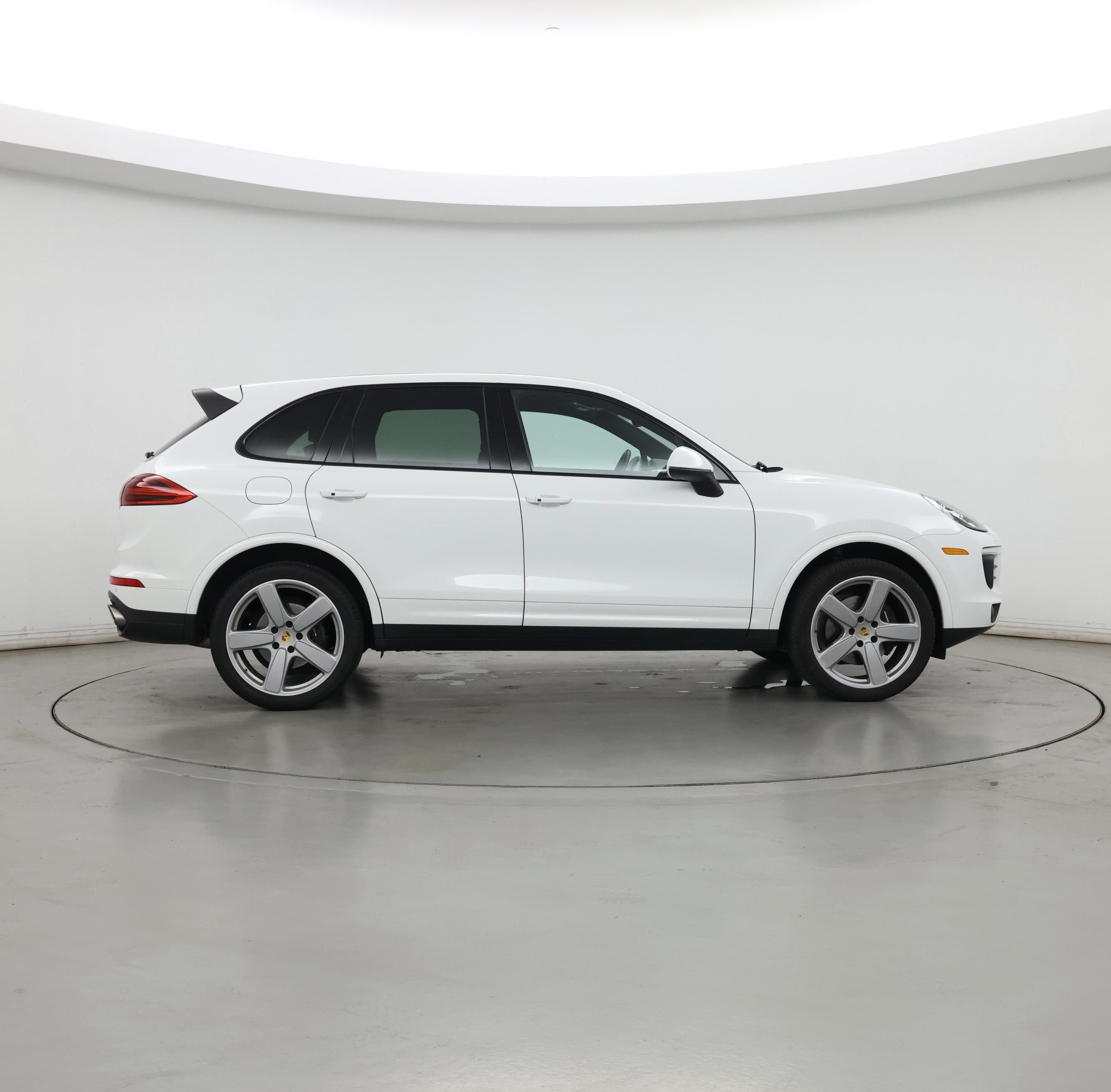 Thumbnail: 2017 Porsche Cayenne - 7