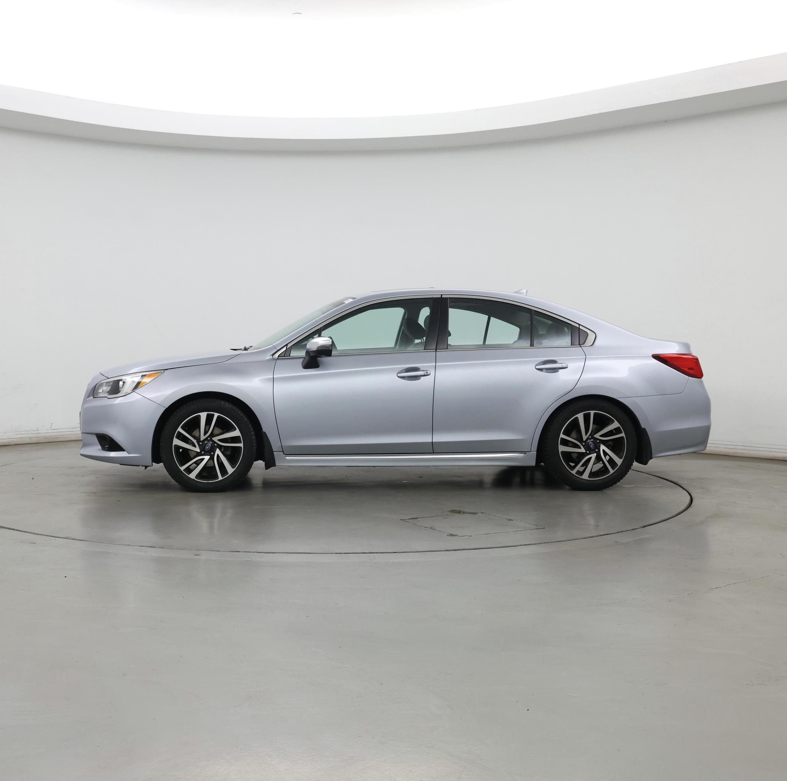 Thumbnail: 2017 Subaru Legacy - 3