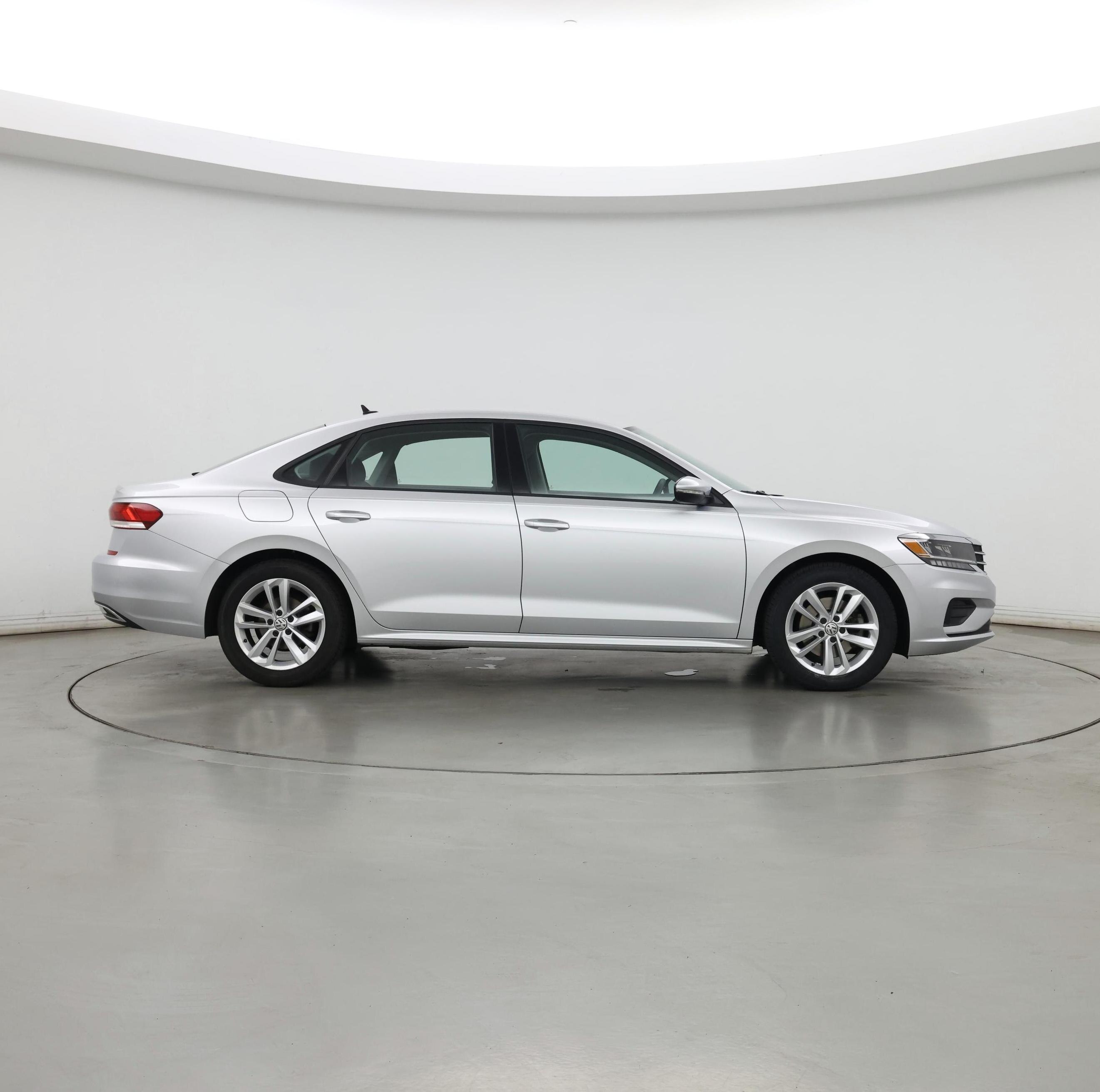Thumbnail: 2020 Volkswagen Passat - 7