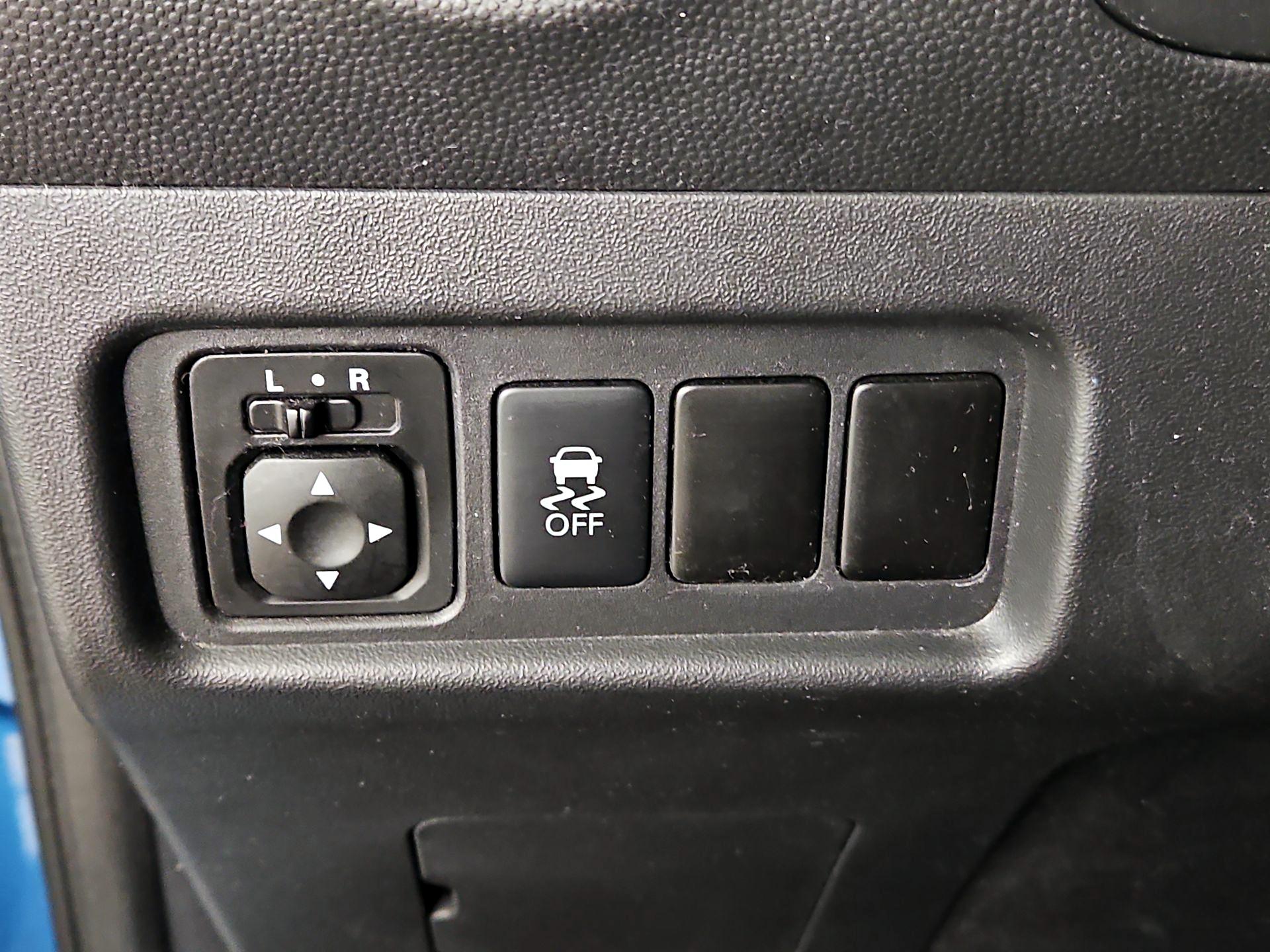Thumbnail: 2015 Mitsubishi Mirage - 13