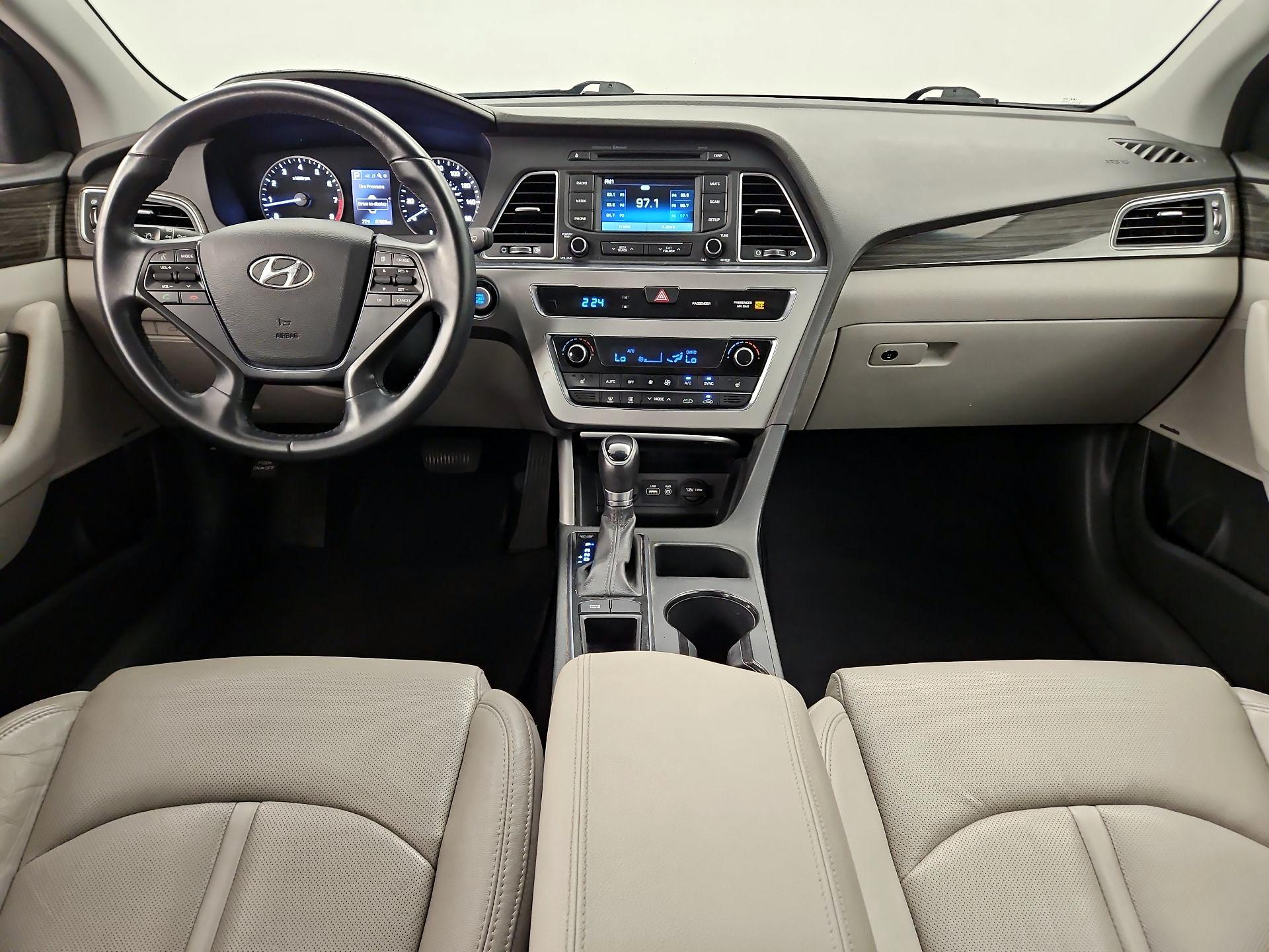 Thumbnail: 2015 Hyundai Sonata - 9
