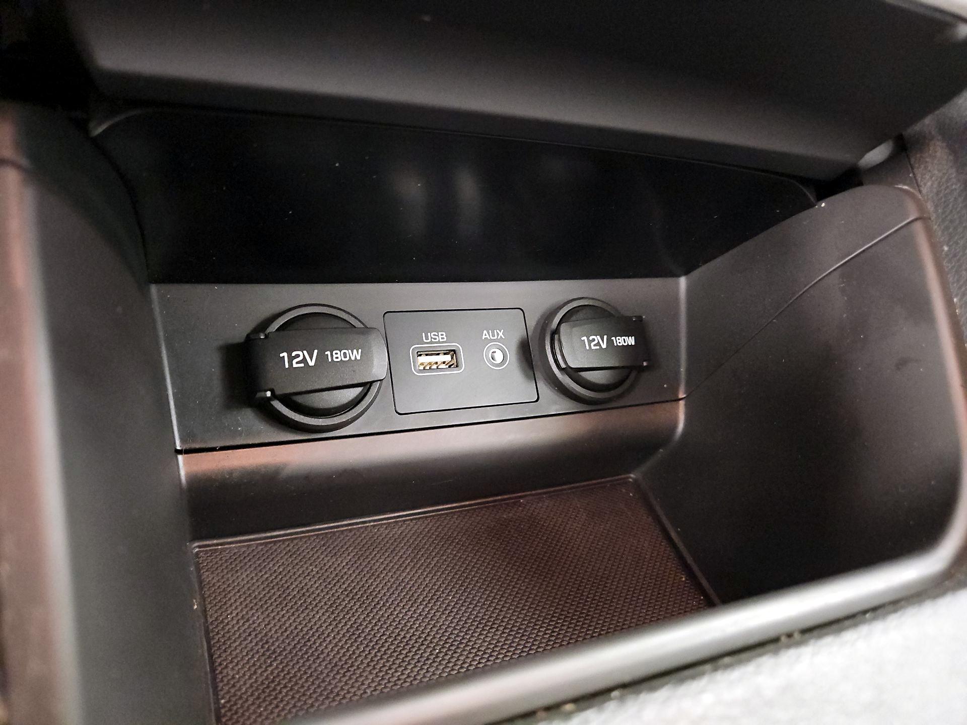 Thumbnail: 2015 Hyundai Sonata - 18