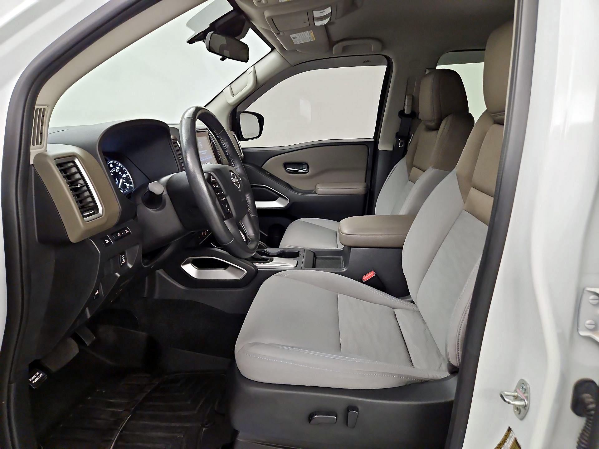 Thumbnail: 2022 Nissan Frontier - 11
