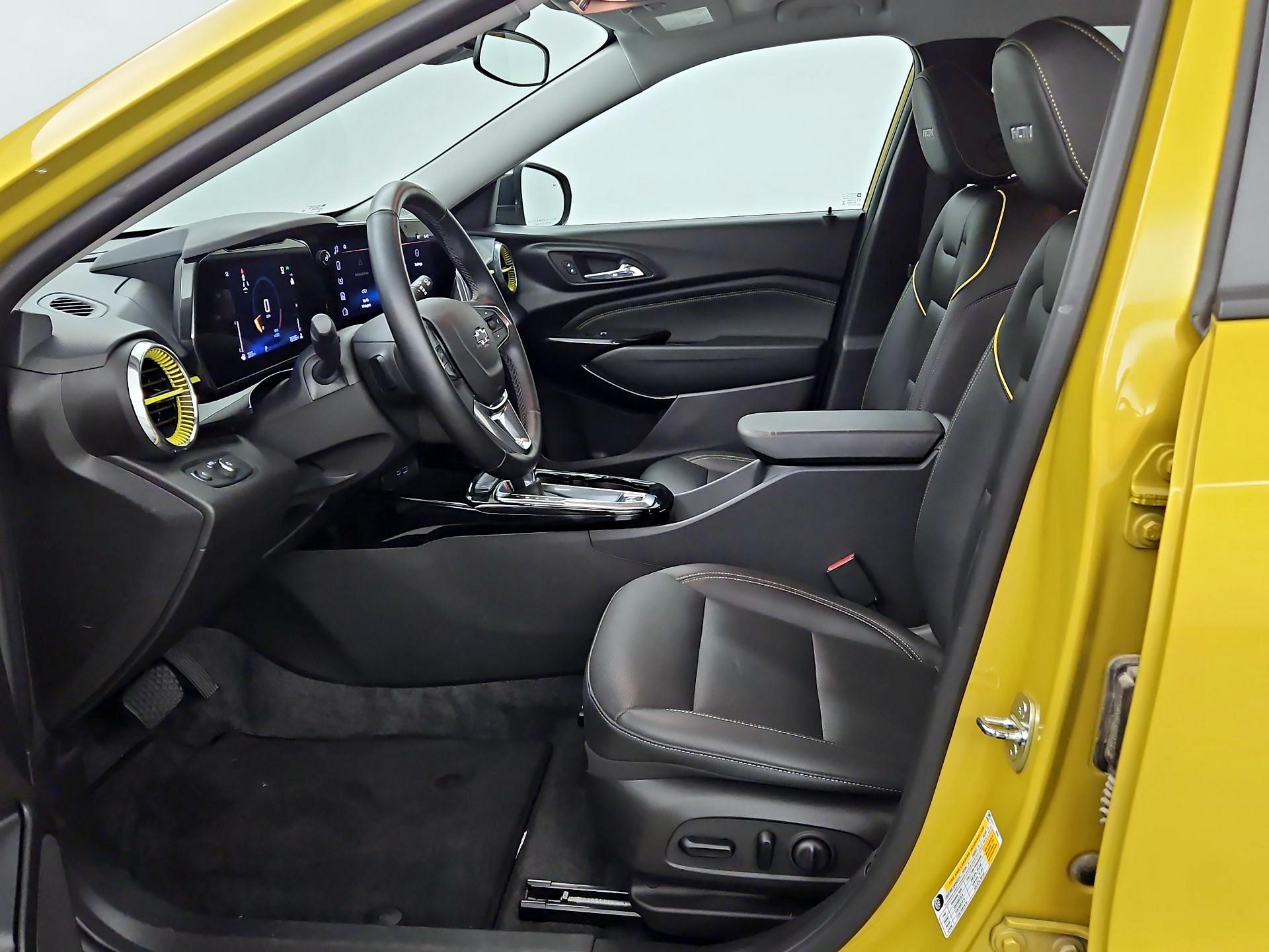 Thumbnail: 2024 Chevrolet Trax - 11