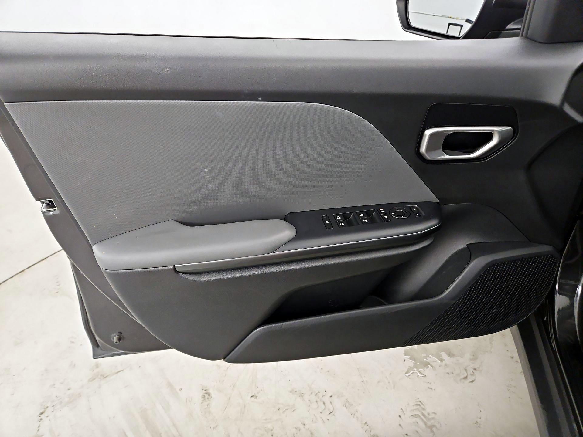 Thumbnail: 2025 Kia K4 - 12