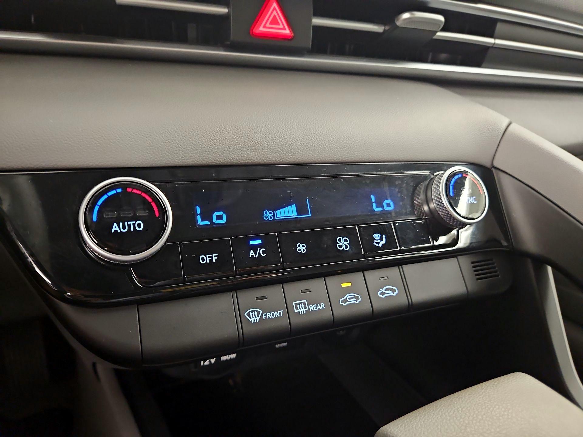 Thumbnail: 2022 Hyundai Elantra - 16