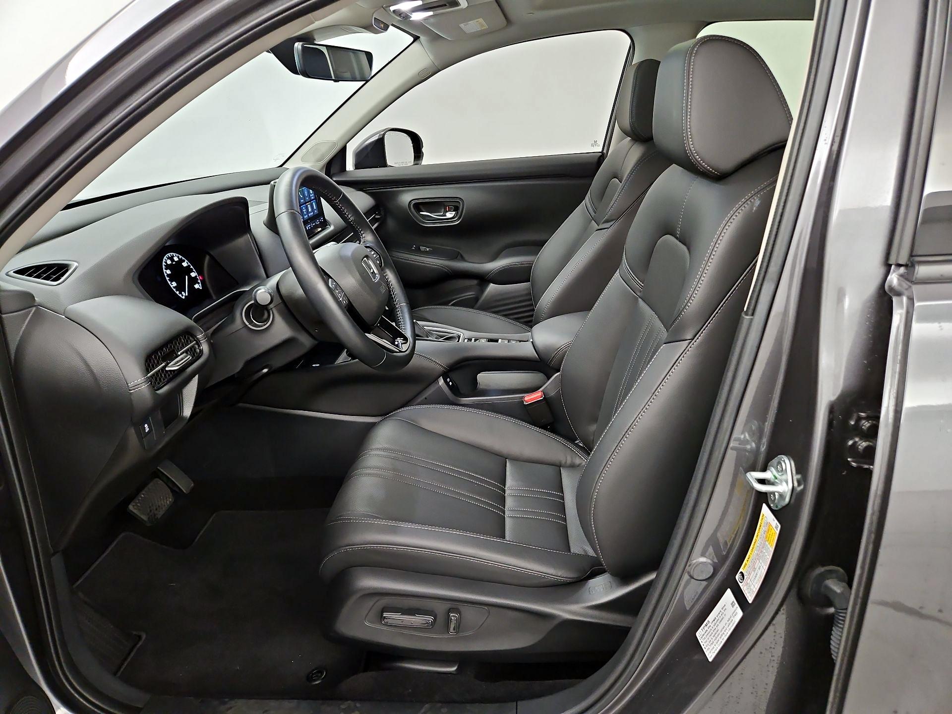 Thumbnail: 2025 Honda HR-V - 11
