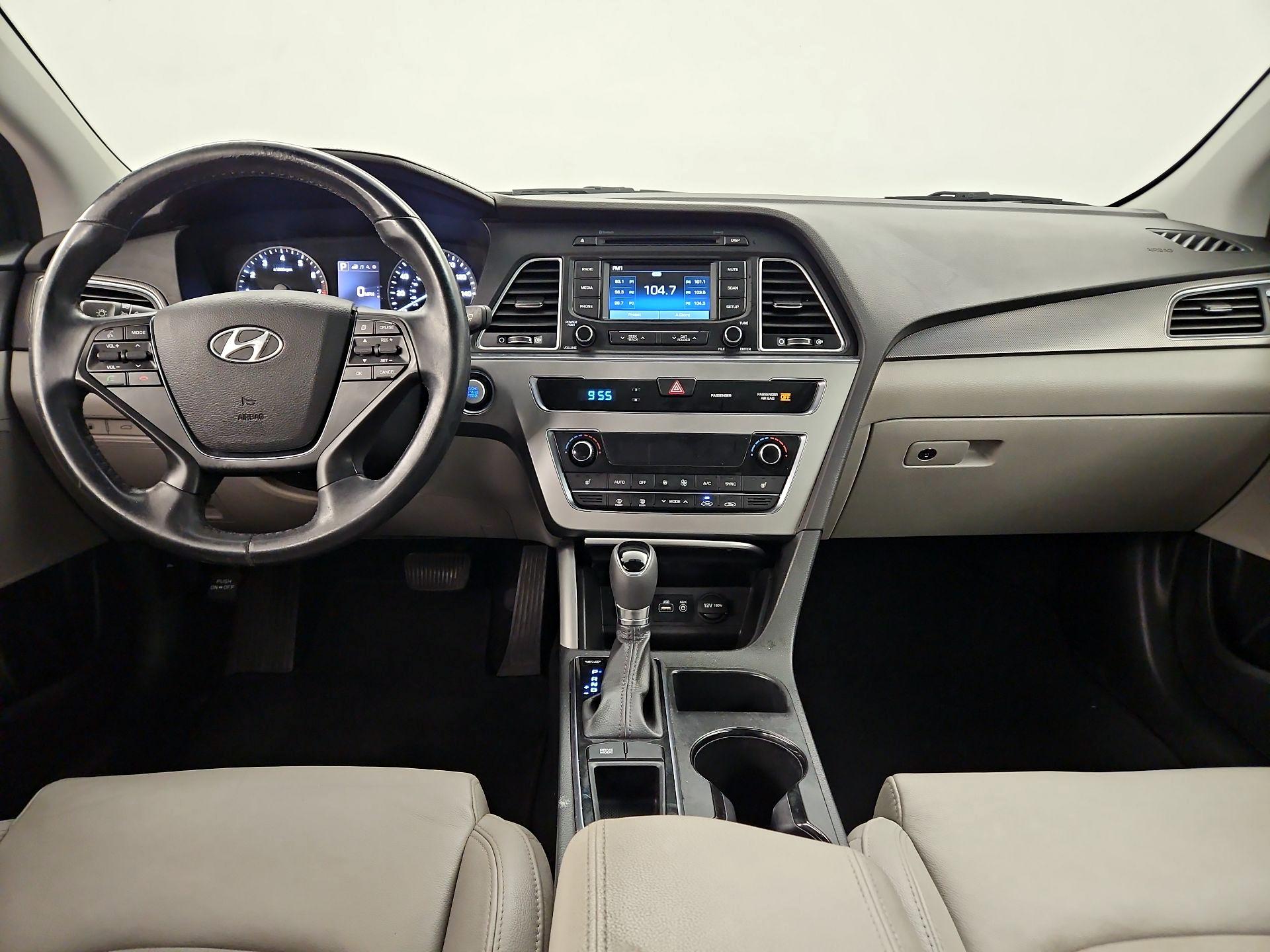 Thumbnail: 2015 Hyundai Sonata - 9