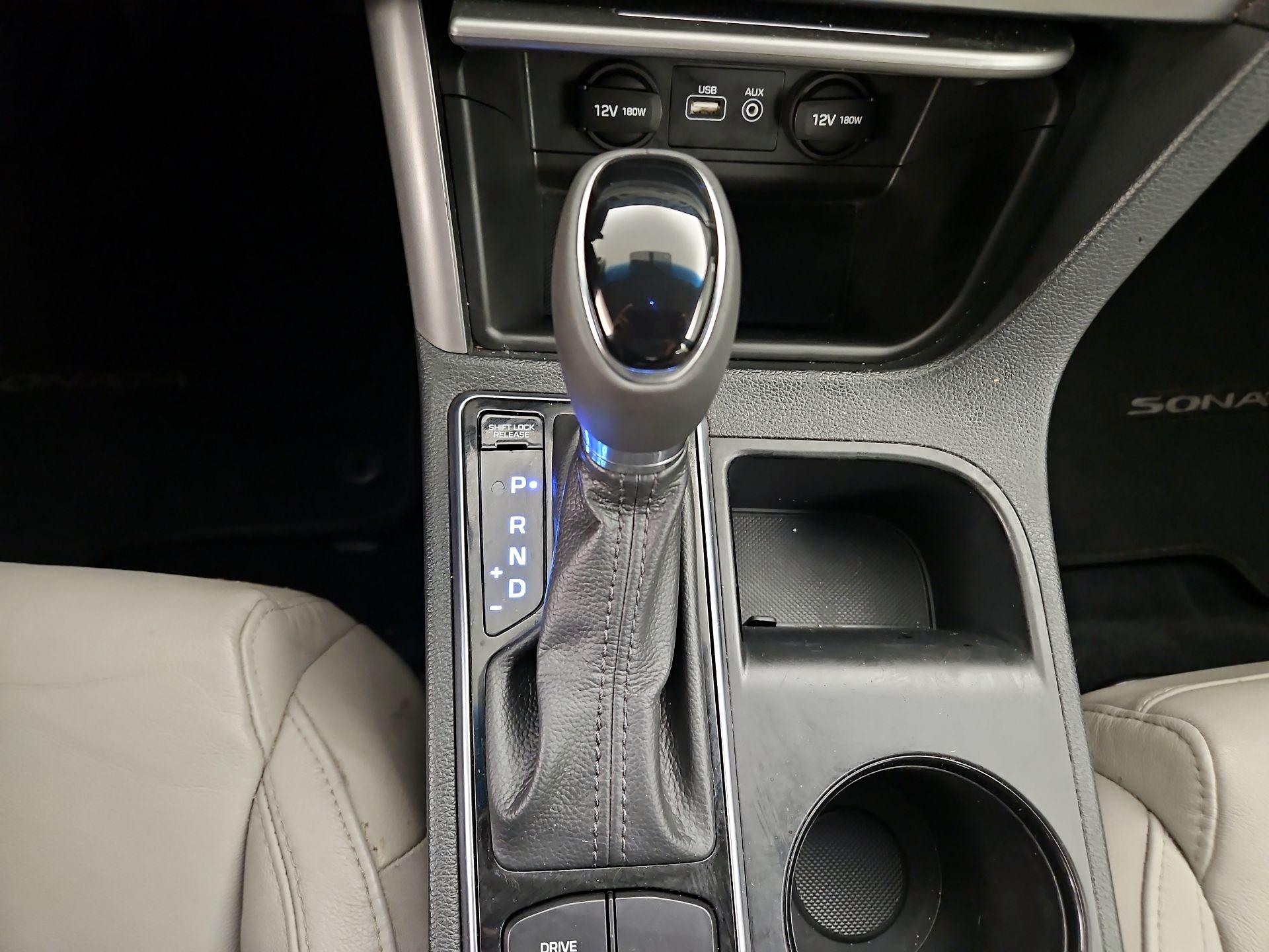 Thumbnail: 2015 Hyundai Sonata - 17