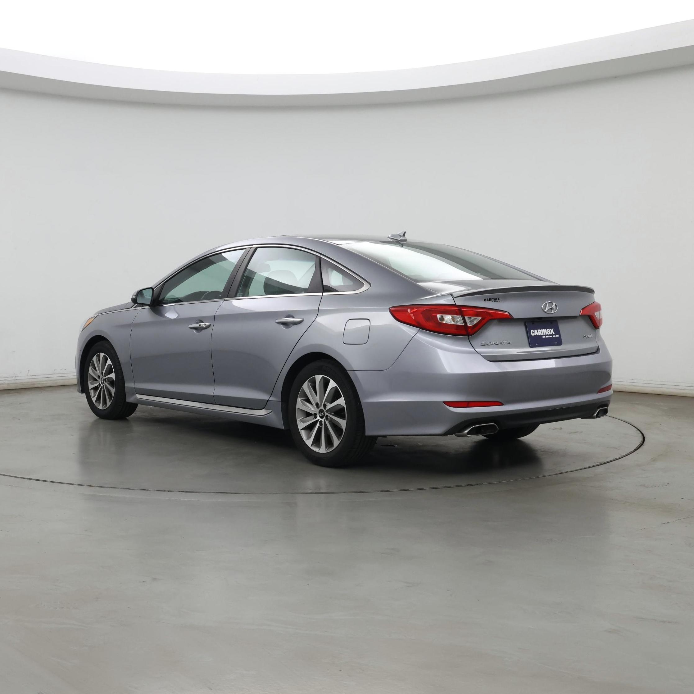 Thumbnail: 2015 Hyundai Sonata - 2