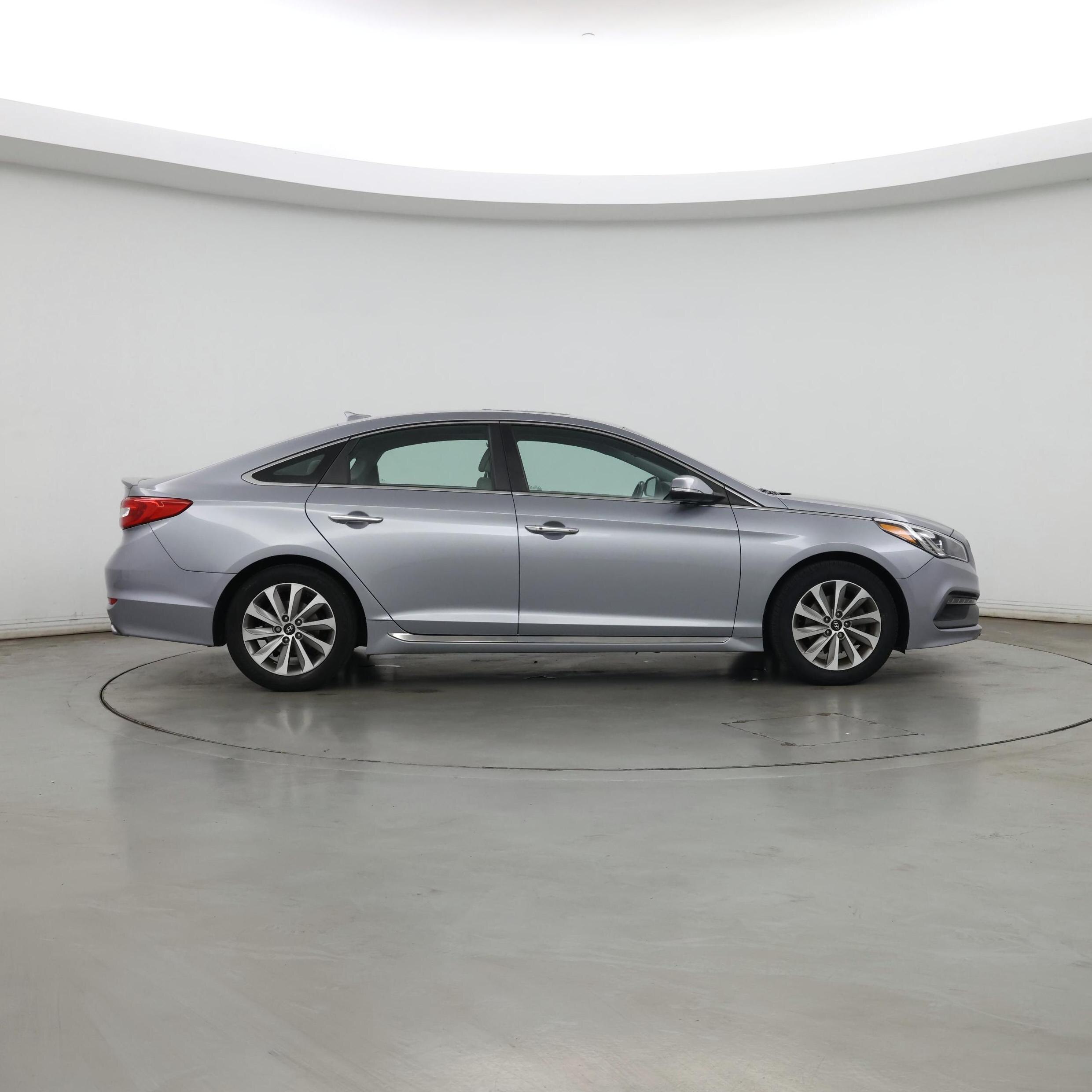 Thumbnail: 2015 Hyundai Sonata - 7