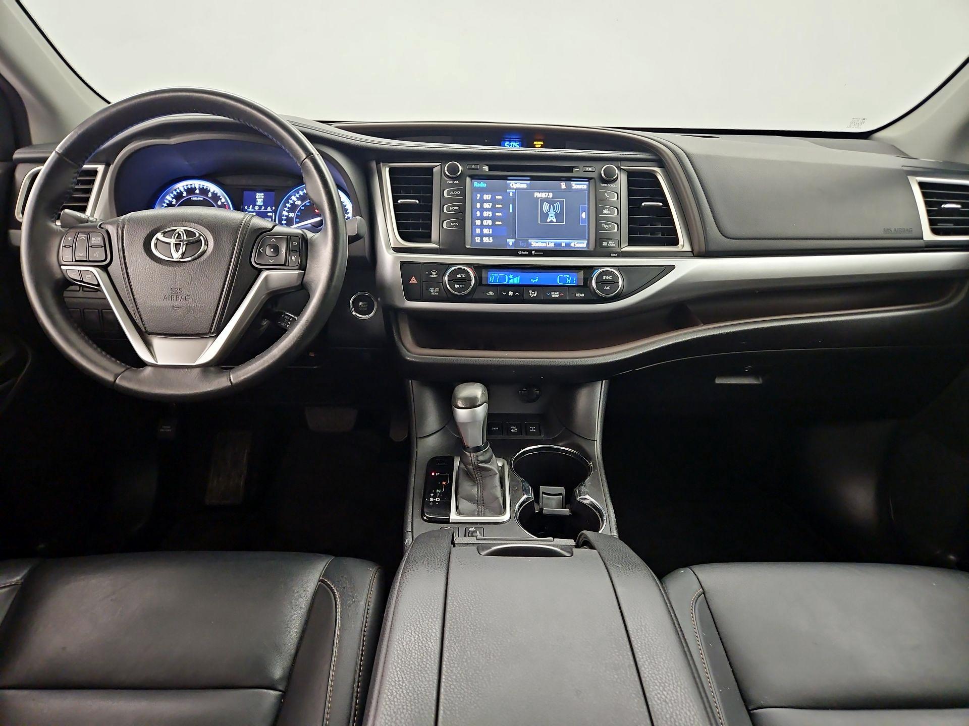 Thumbnail: 2014 Toyota Highlander - 9