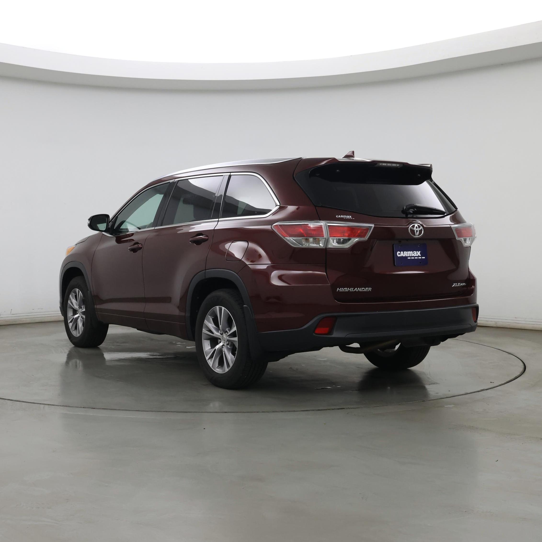 Thumbnail: 2014 Toyota Highlander - 2