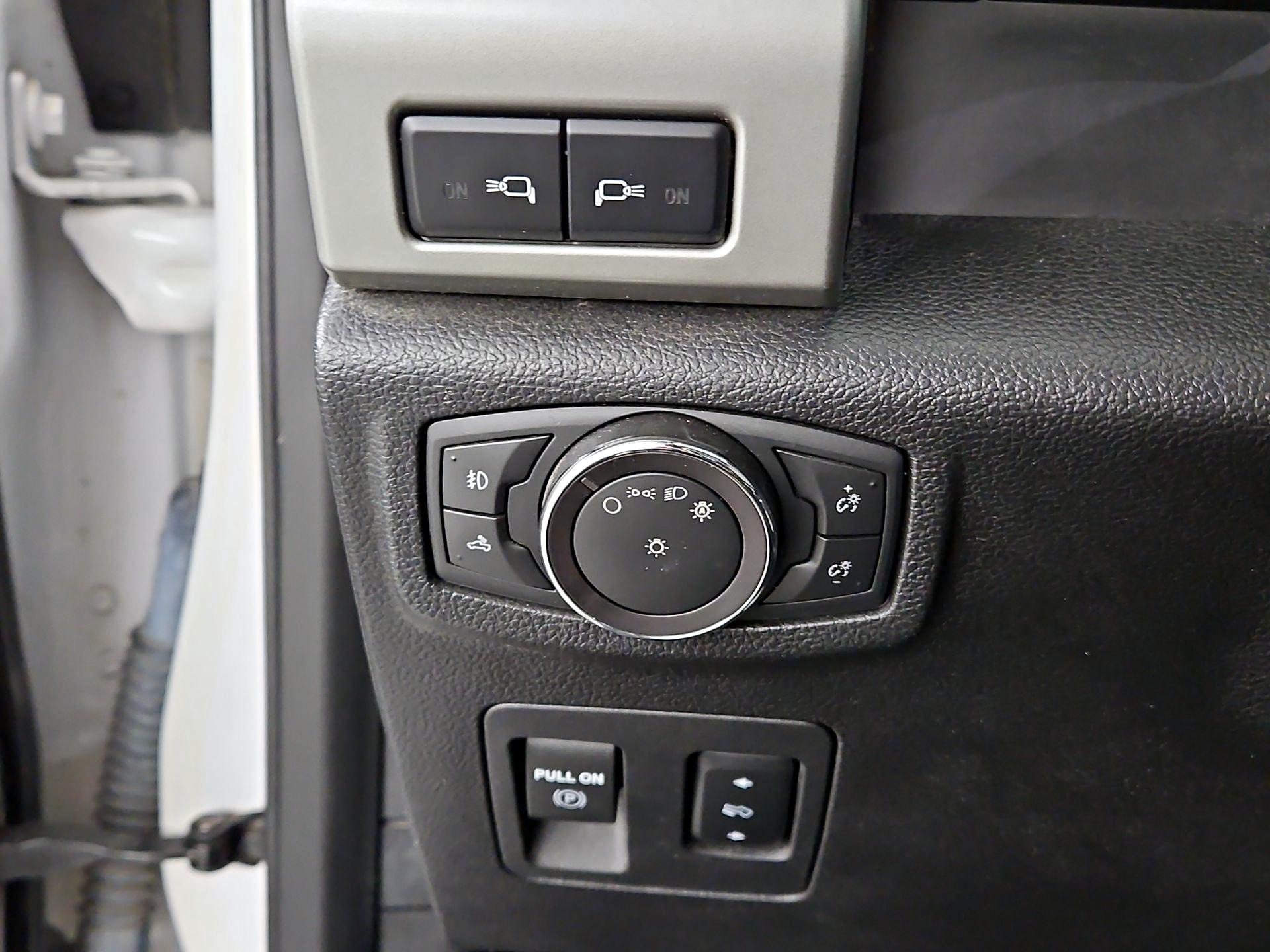 Thumbnail: 2018 Ford F-150 - 13