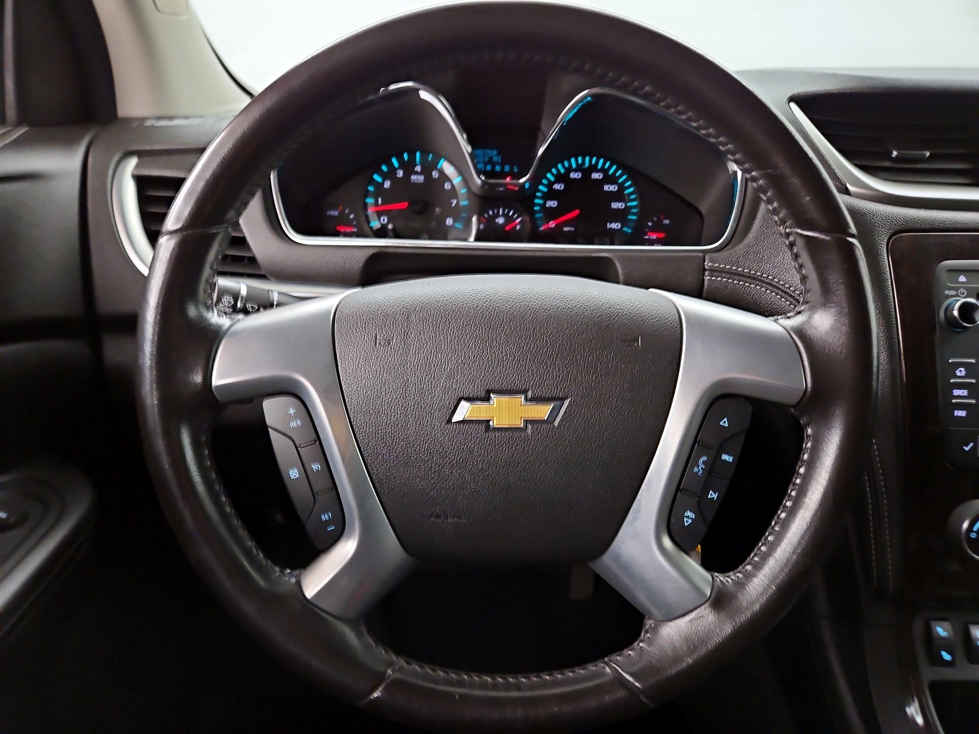 Thumbnail: 2017 Chevrolet Traverse - 10