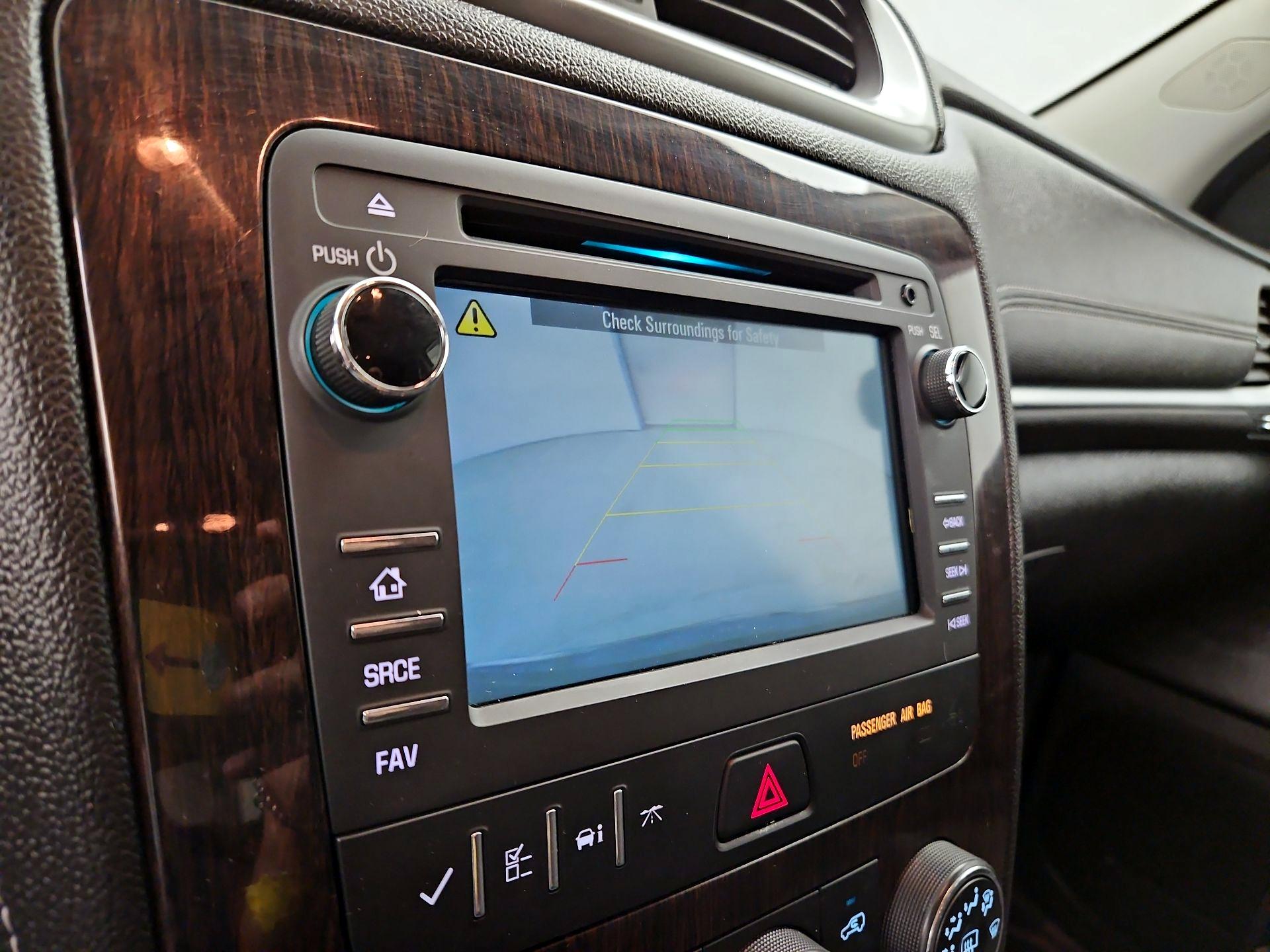 Thumbnail: 2017 Chevrolet Traverse - 14
