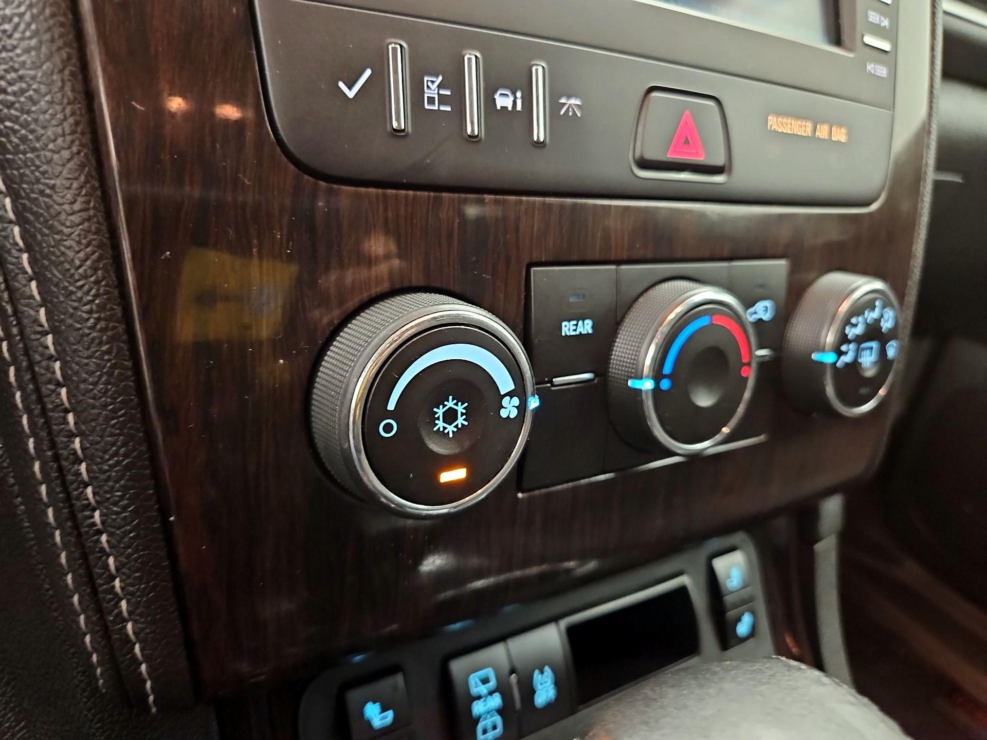 Thumbnail: 2017 Chevrolet Traverse - 16