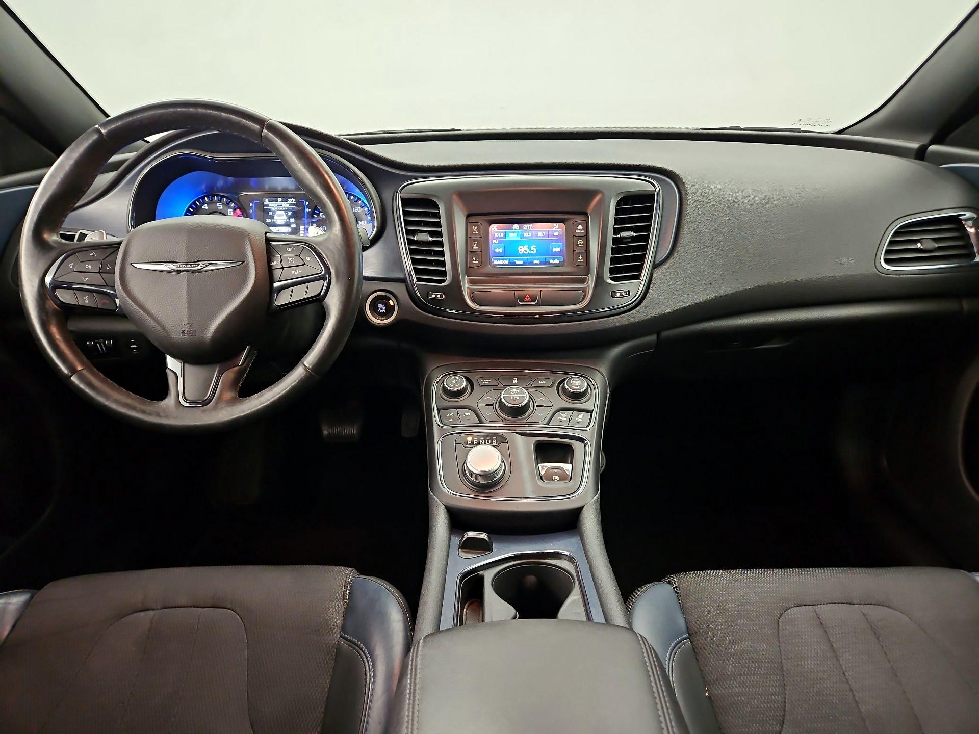 Thumbnail: 2015 Chrysler 200 - 9