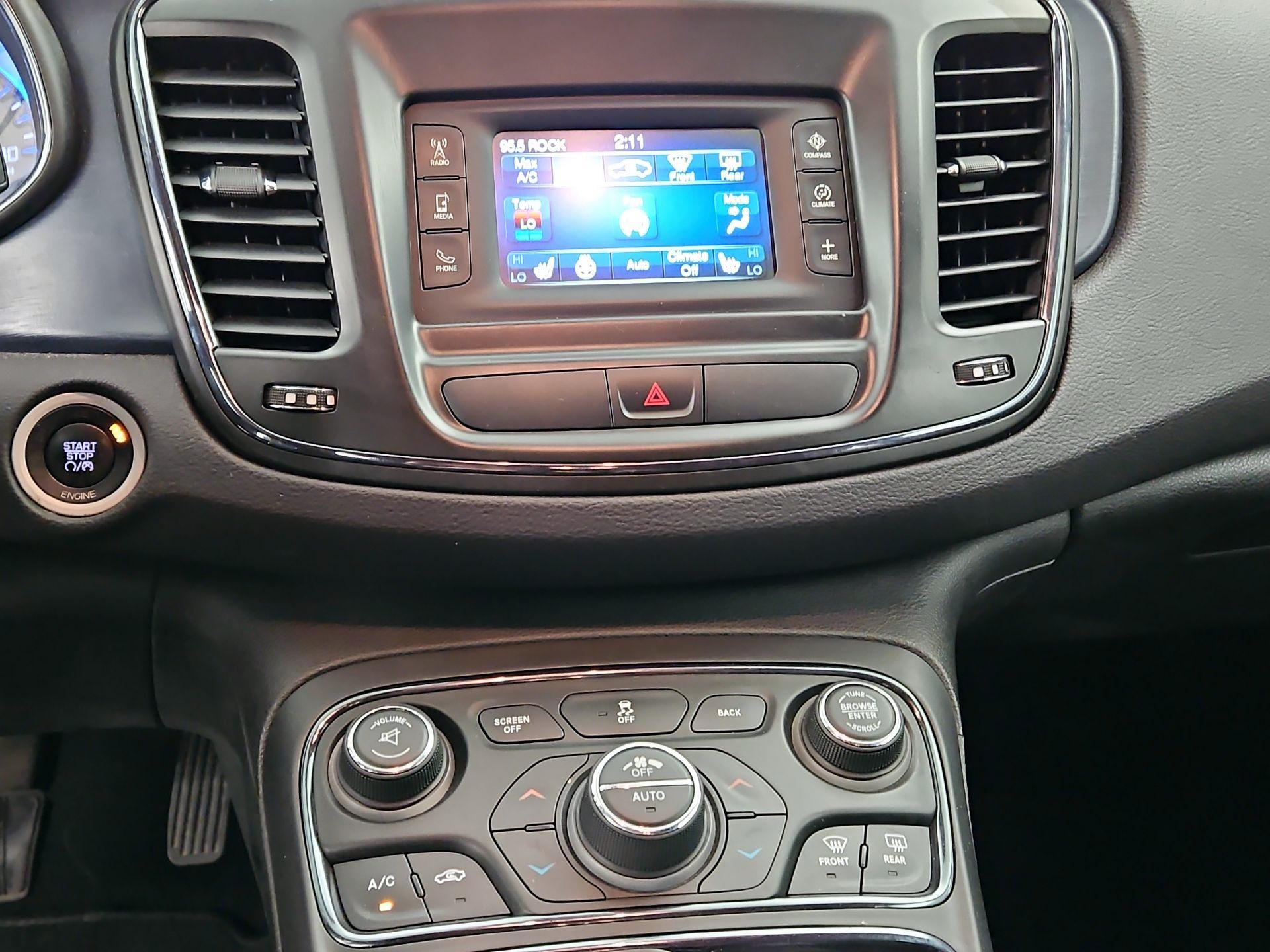 Thumbnail: 2015 Chrysler 200 - 16