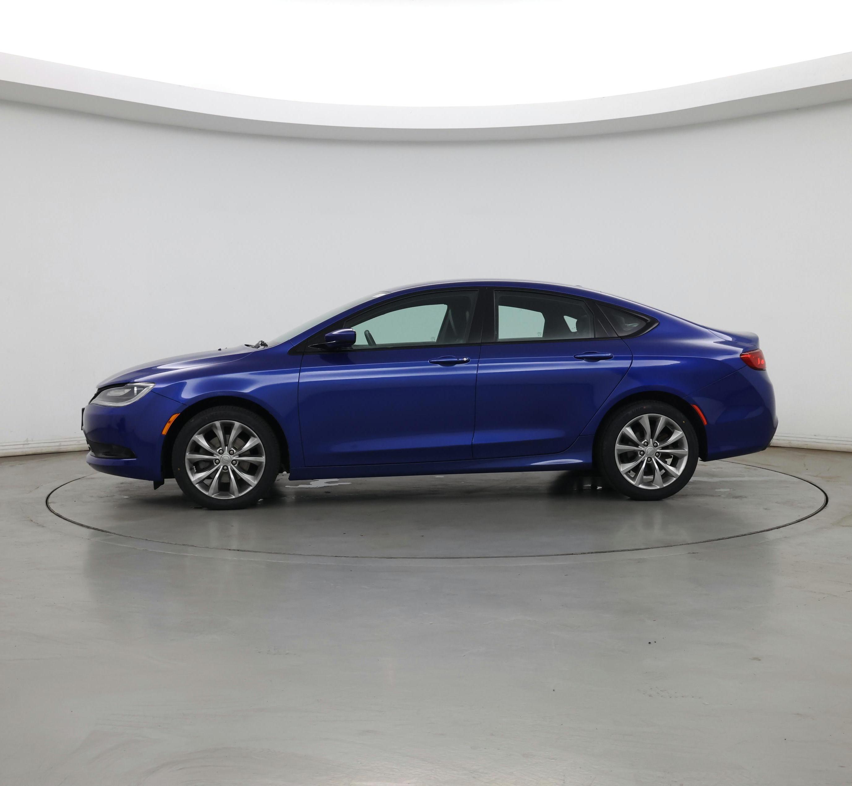 Thumbnail: 2015 Chrysler 200 - 3