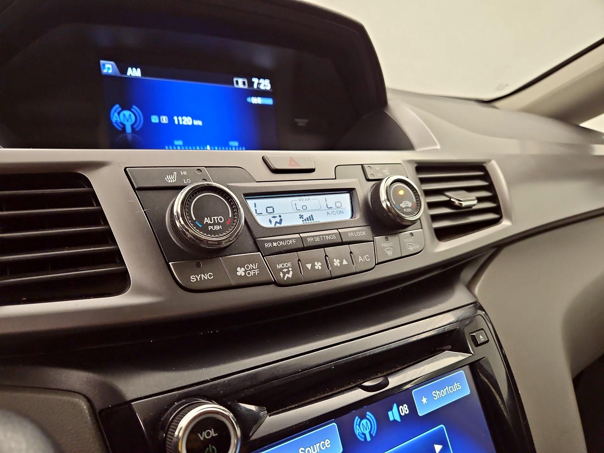 Thumbnail: 2014 Honda Odyssey - 16